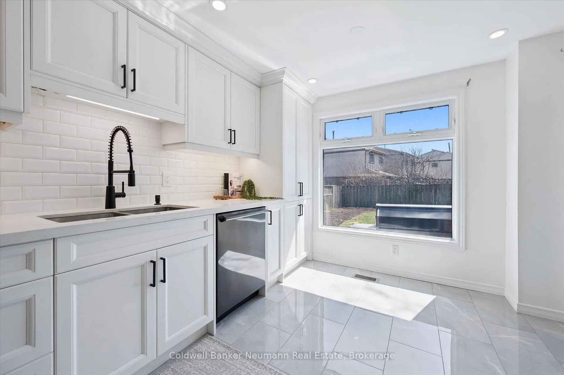 Photo 11 of 73 Pathfinder Crescent, Kitchener, Pioneer Park — HOMEH