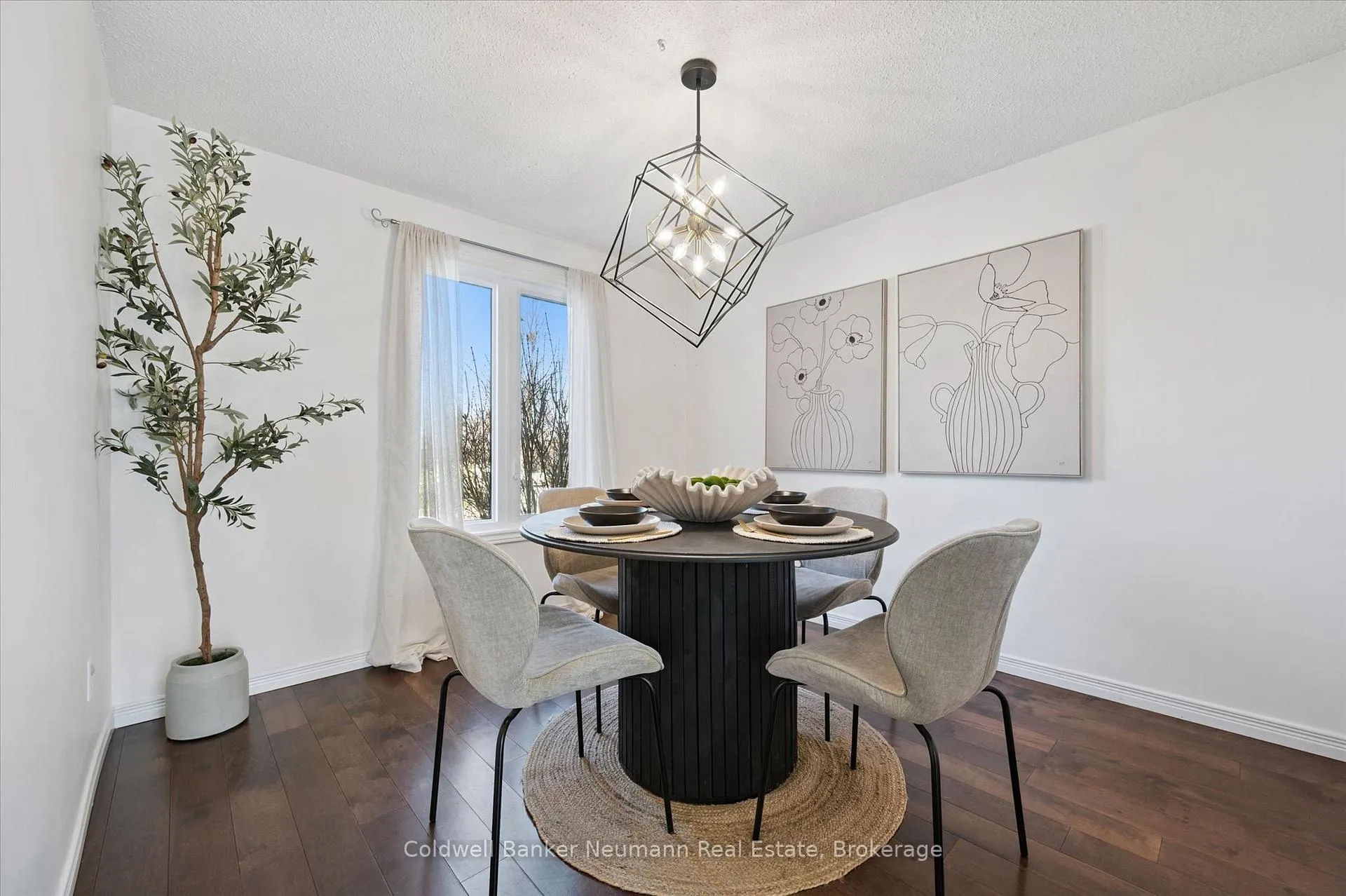Photo 12 of 73 Pathfinder Crescent, Kitchener, Pioneer Park — HOMEH