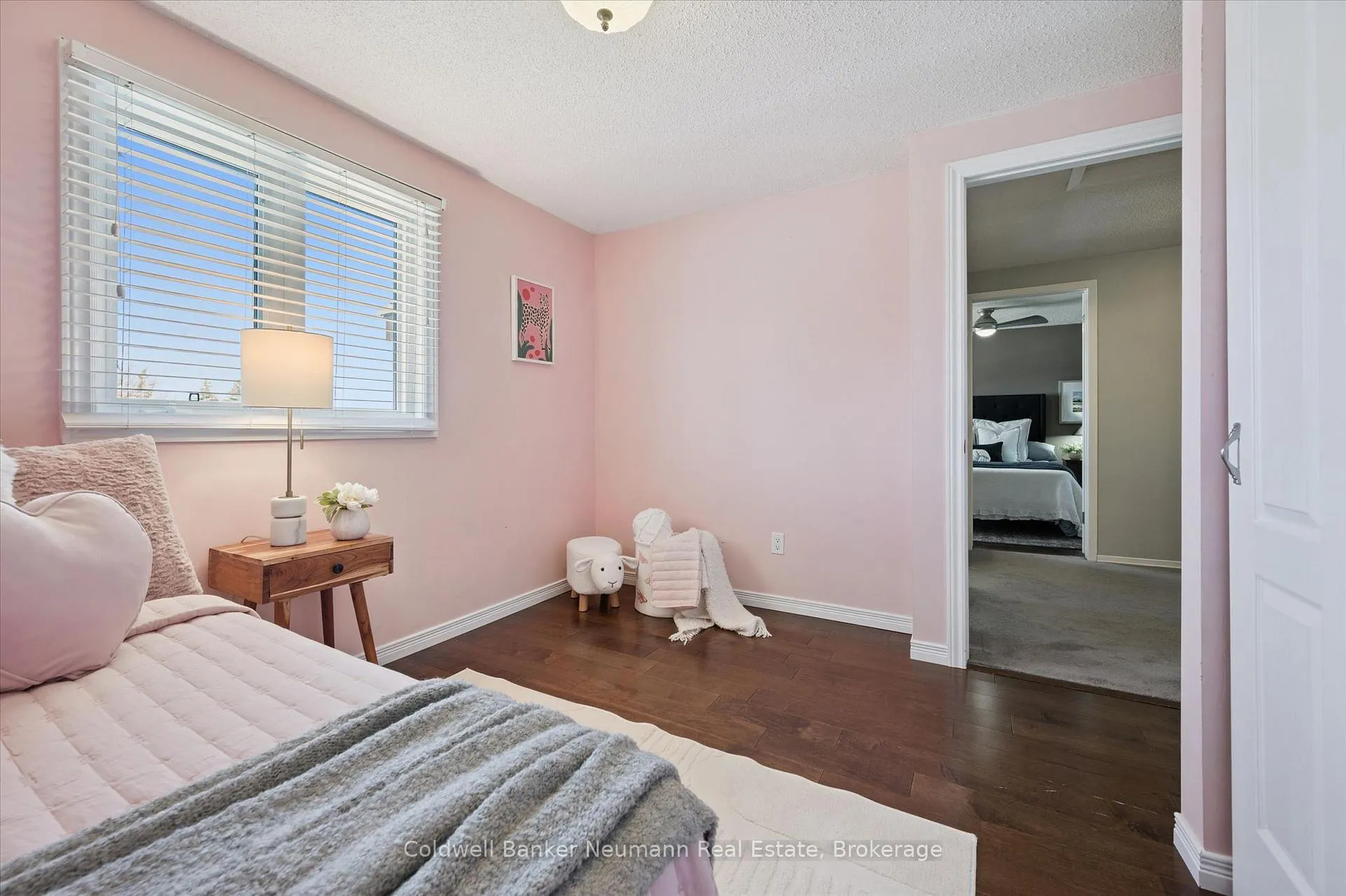 Photo 15 of 73 Pathfinder Crescent, Kitchener, Pioneer Park — HOMEH