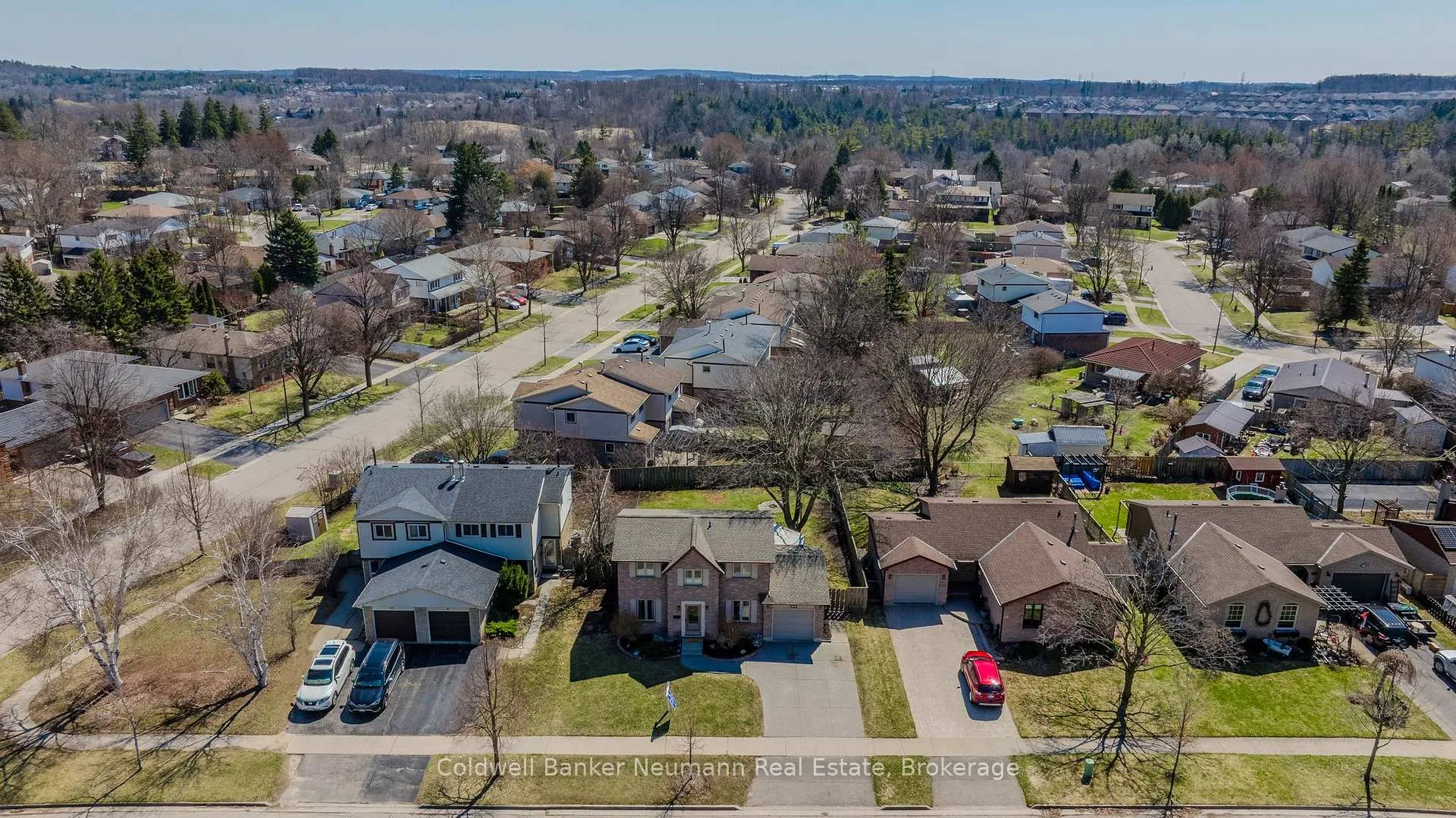 Photo 43 of 73 Pathfinder Crescent, Kitchener, Pioneer Park — HOMEH