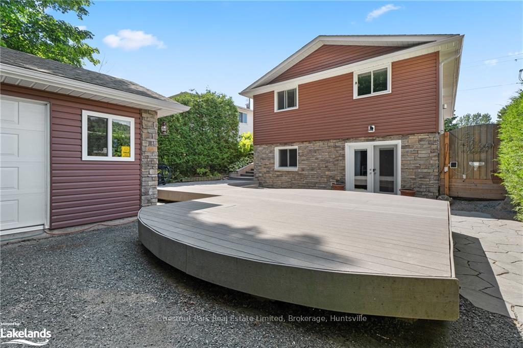 Photo 3 of 20 Colwill Drive, Elliot Lake — HOMEH