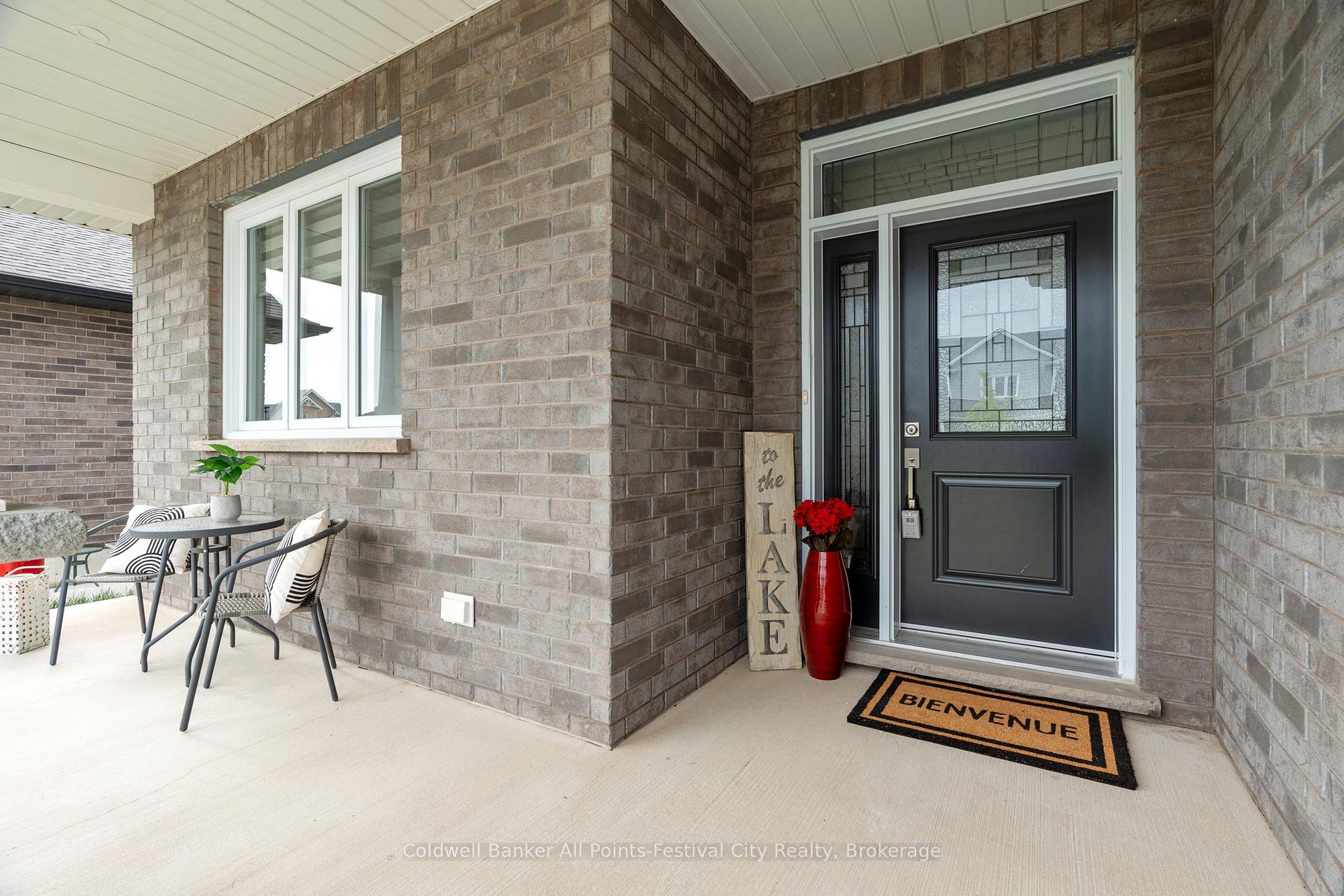 Photo 5 of 432 Coast Drive S, Goderich, Goderich (Town) — HOMEH