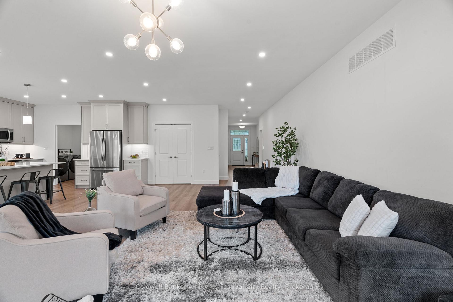 Photo 19 of 432 Coast Drive S, Goderich, Goderich (Town) — HOMEH