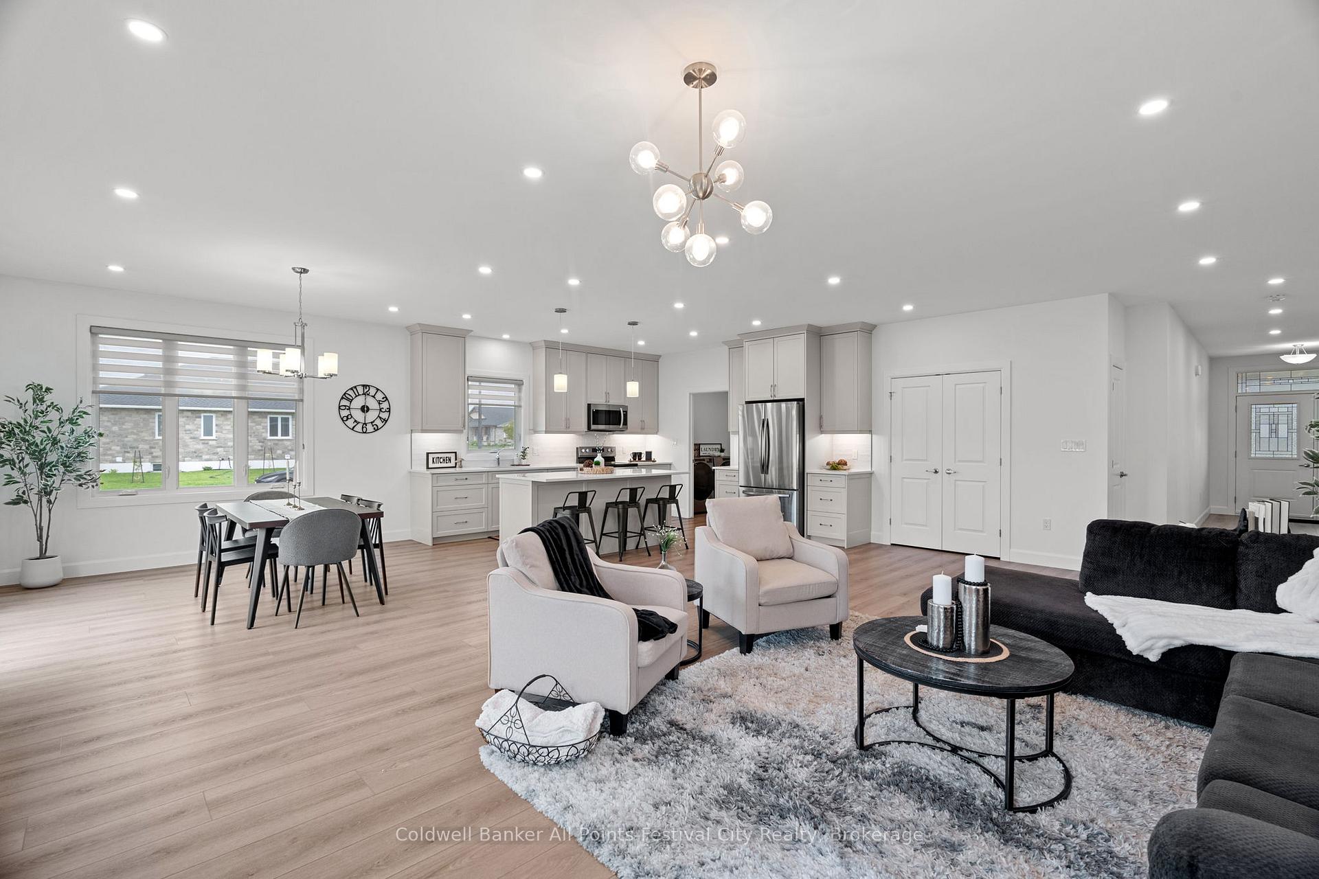 Photo 20 of 432 Coast Drive S, Goderich, Goderich (Town) — HOMEH