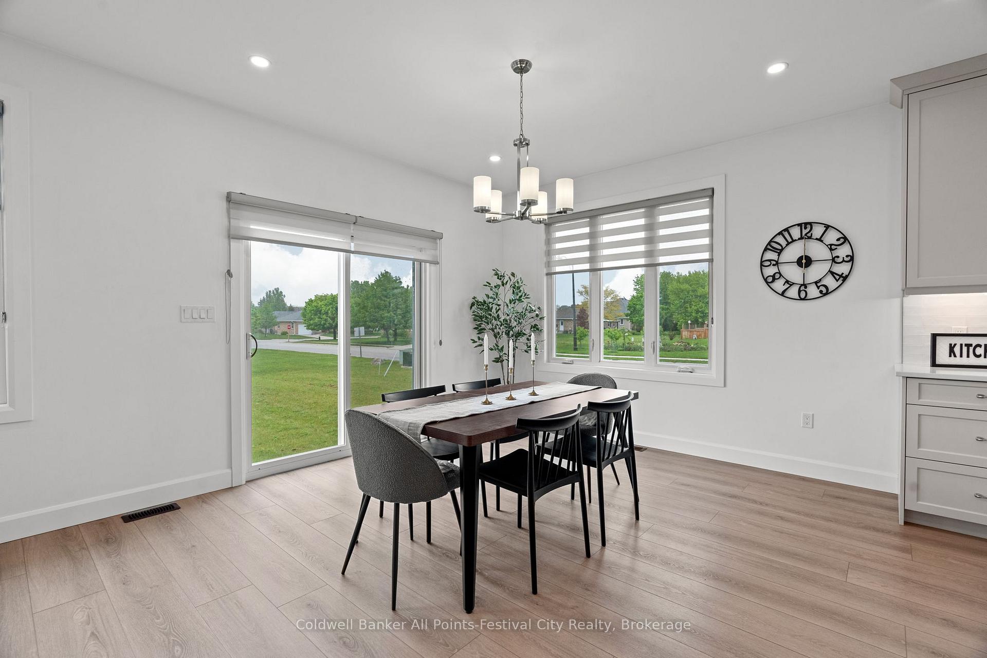 Photo 22 of 432 Coast Drive S, Goderich, Goderich (Town) — HOMEH