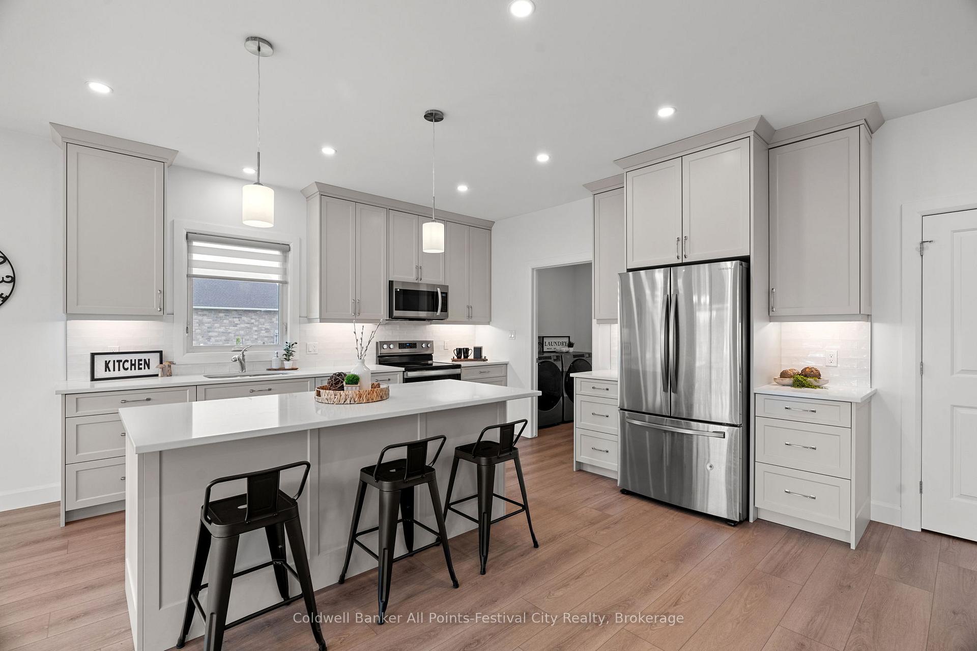 Photo 26 of 432 Coast Drive S, Goderich, Goderich (Town) — HOMEH