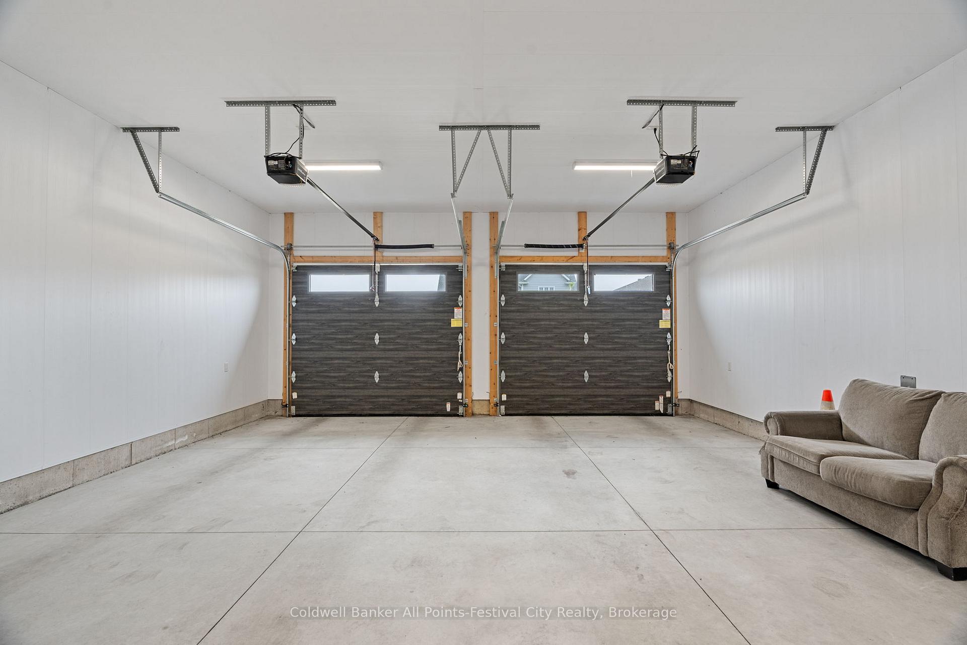 Photo 32 of 432 Coast Drive S, Goderich, Goderich (Town) — HOMEH