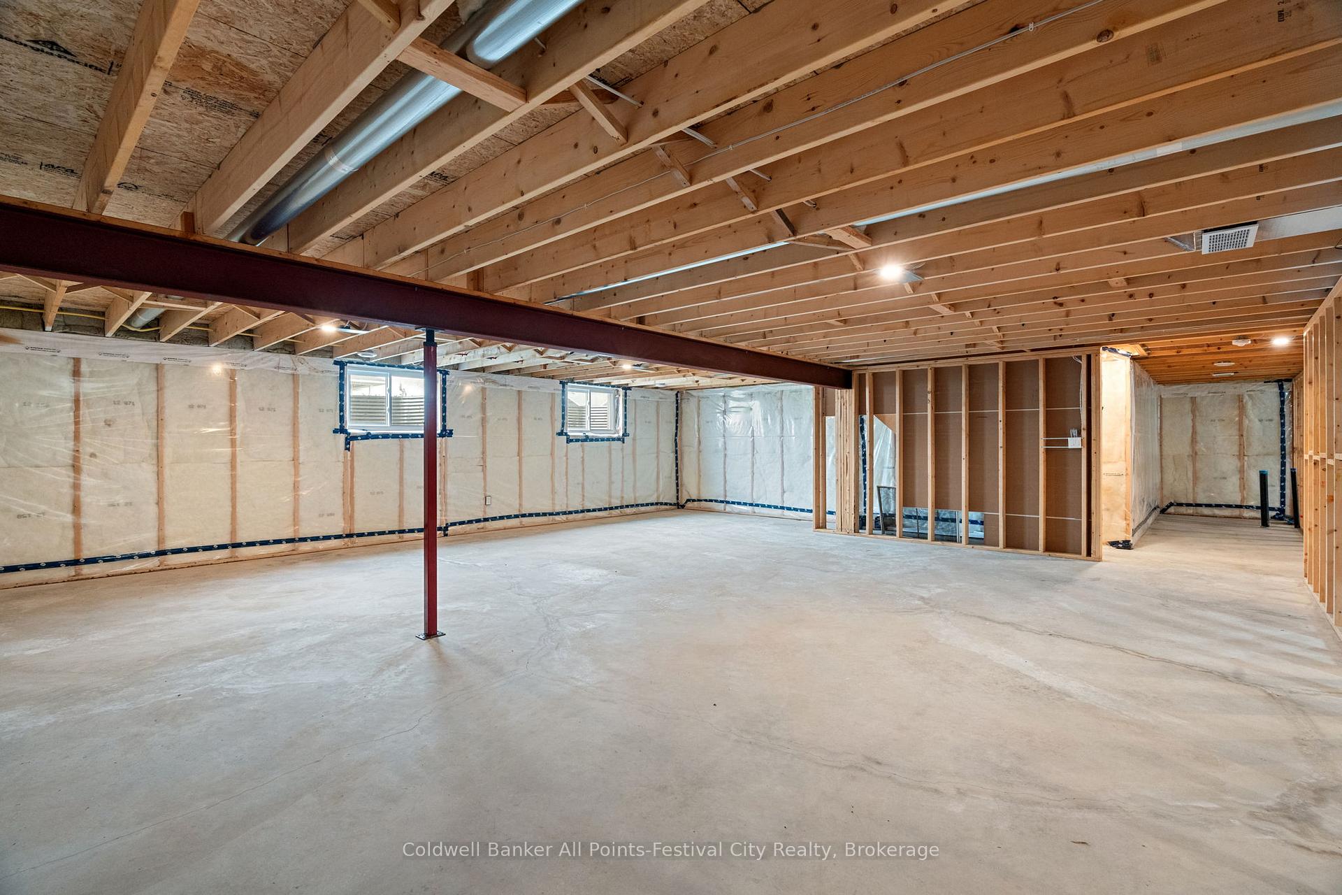 Photo 41 of 432 Coast Drive S, Goderich, Goderich (Town) — HOMEH