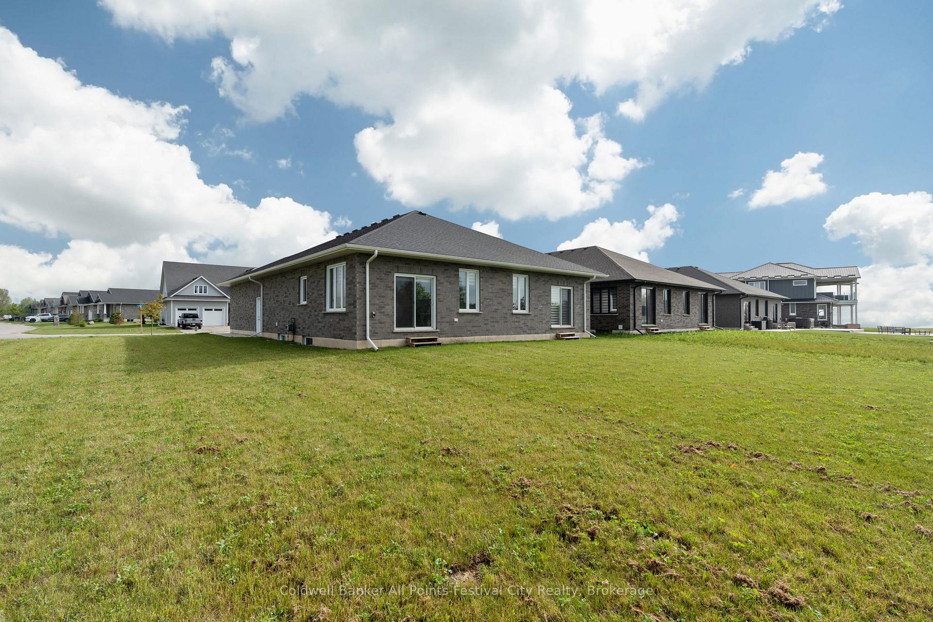 Photo 44 of 432 Coast Drive S, Goderich, Goderich (Town) — HOMEH