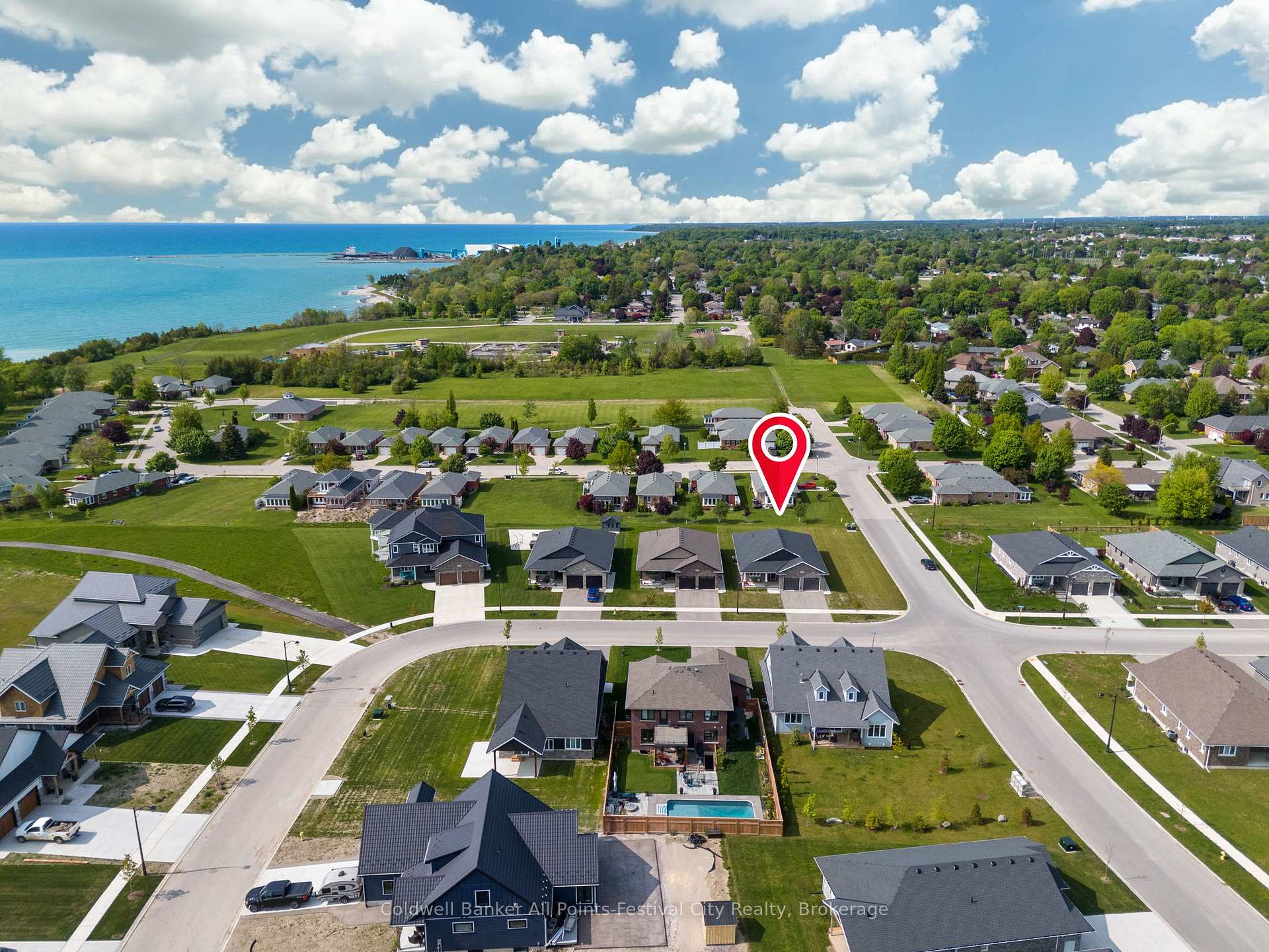 Photo 50 of 432 Coast Drive S, Goderich, Goderich (Town) — HOMEH