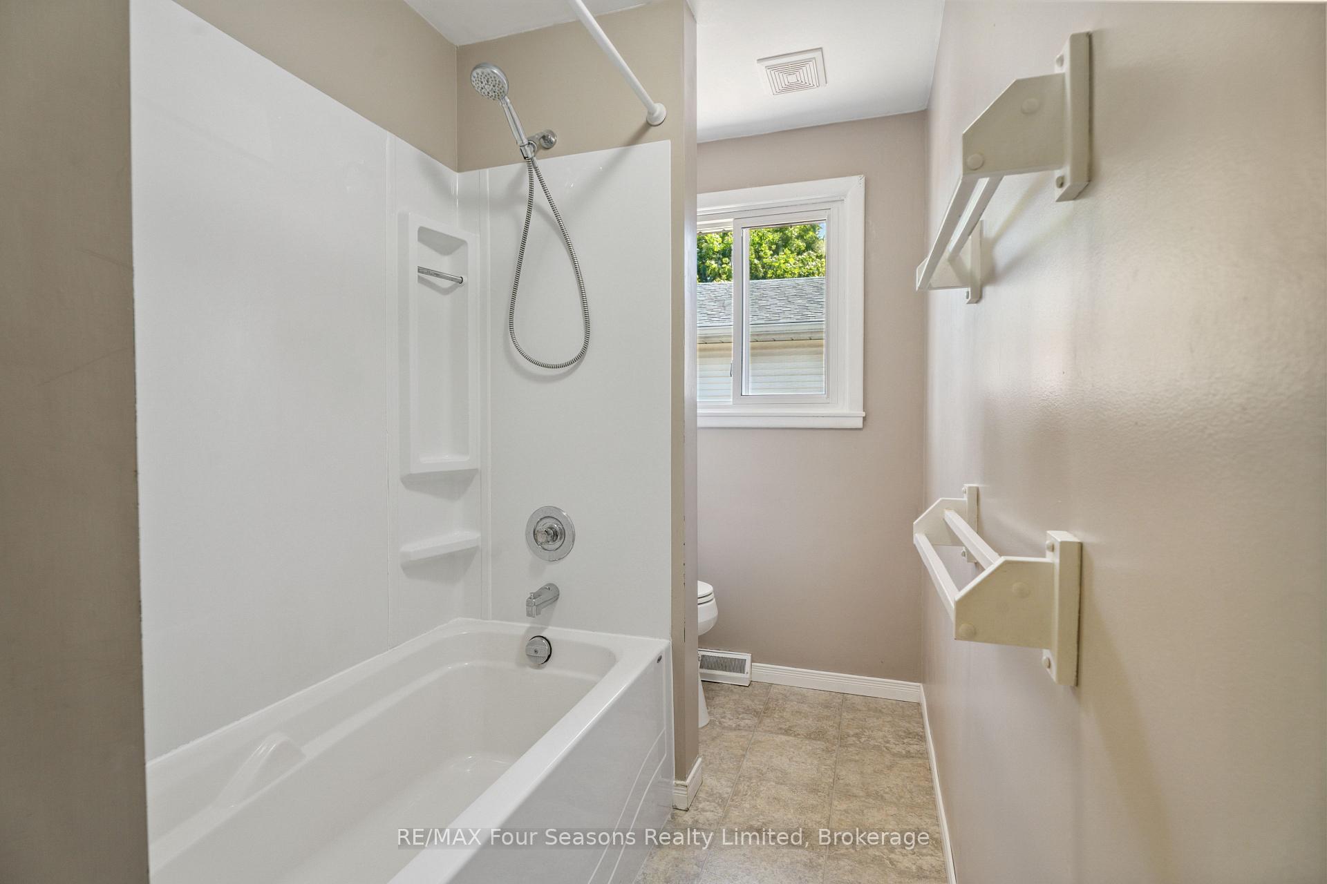 Photo 11 of 63 Rodney Street, Collingwood — HOMEH
