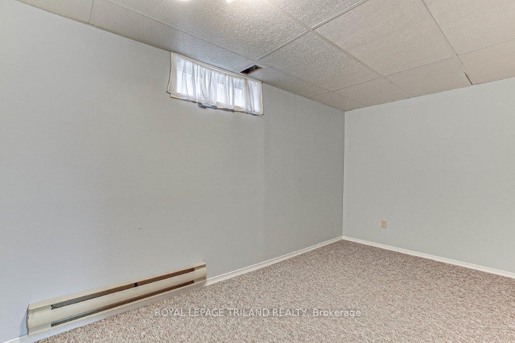 Photo 16 of 7 Ripley Lane, St. Thomas — HOMEH