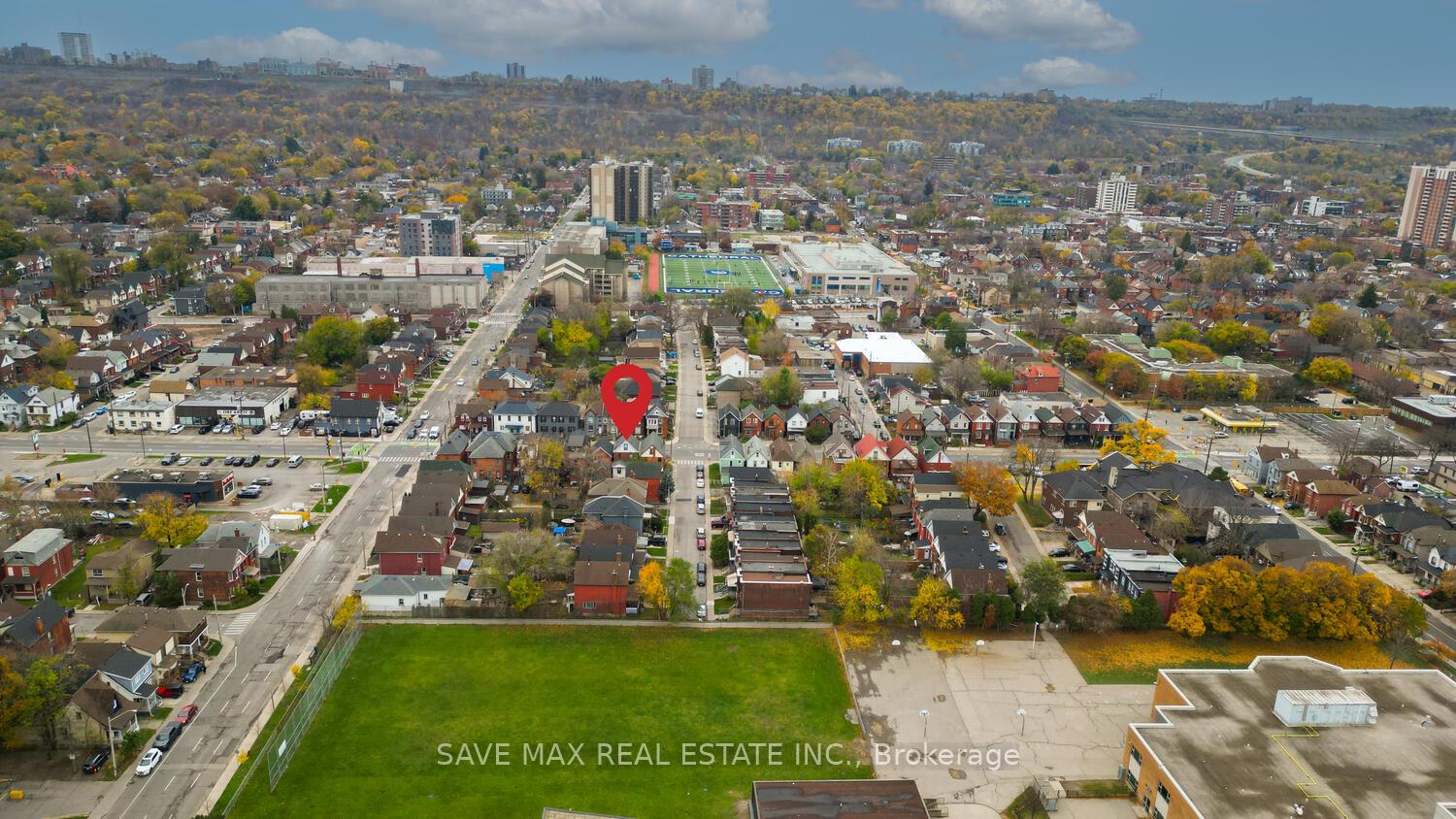 Photo 4 of 483 Cannon Street E, Hamilton, Gibson — HOMEH