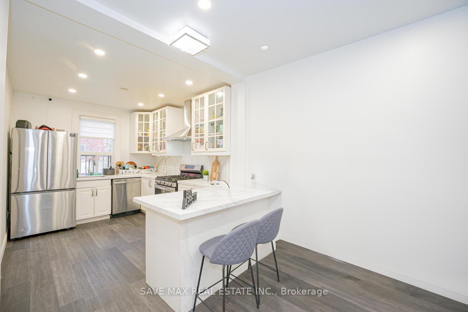 Photo 13 of 483 Cannon Street E, Hamilton, Gibson — HOMEH