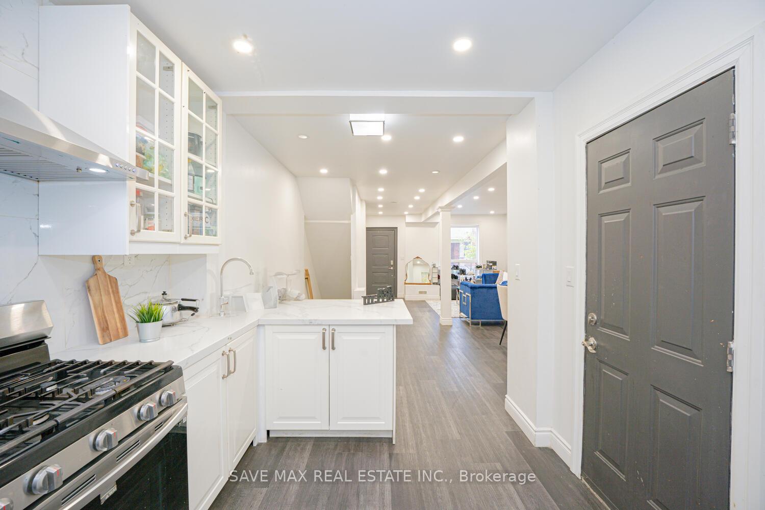 Photo 16 of 483 Cannon Street E, Hamilton, Gibson — HOMEH