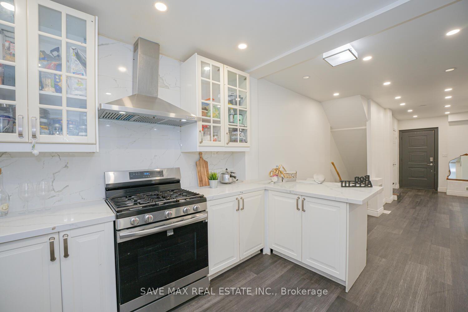 Photo 17 of 483 Cannon Street E, Hamilton, Gibson — HOMEH