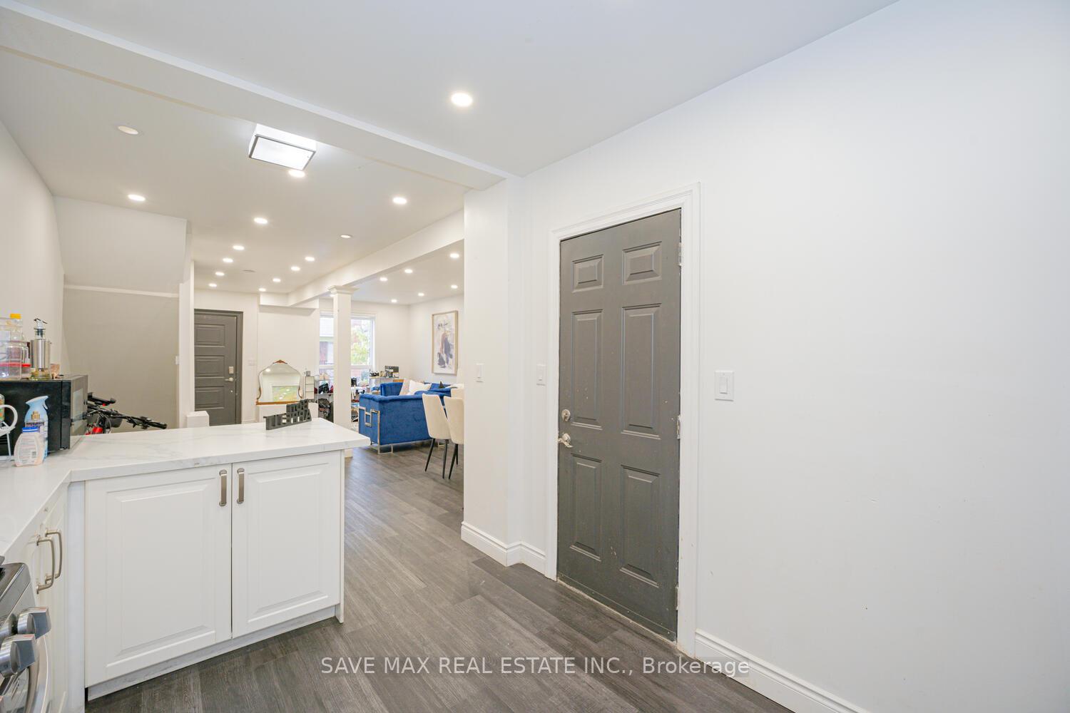 Photo 18 of 483 Cannon Street E, Hamilton, Gibson — HOMEH