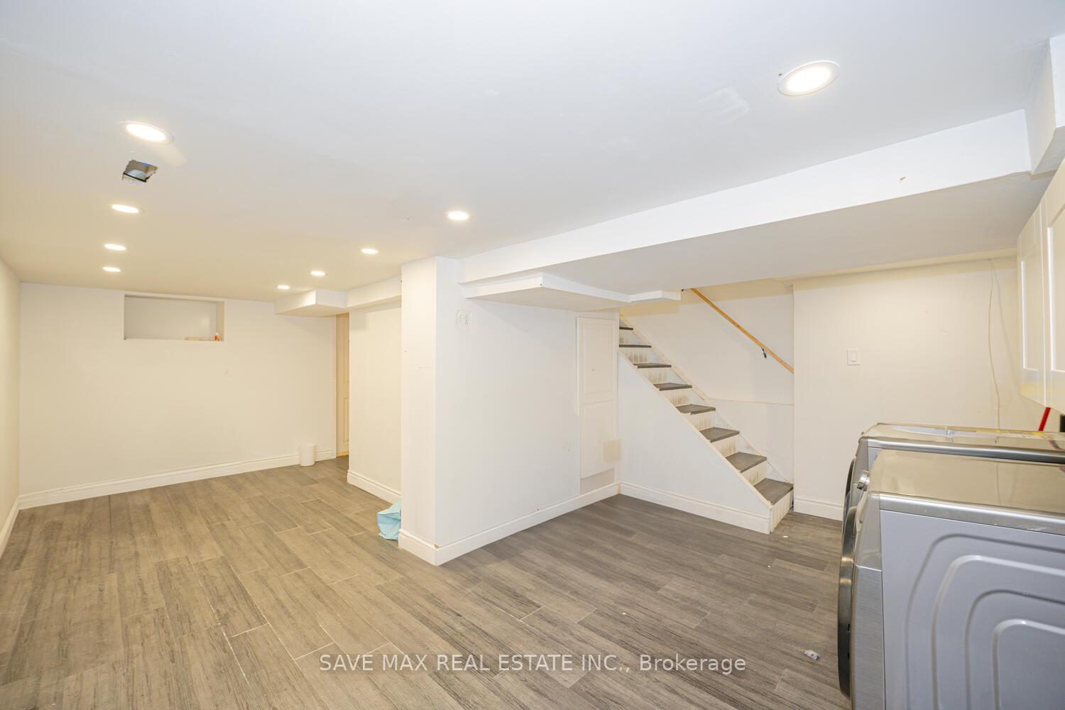 Photo 28 of 483 Cannon Street E, Hamilton, Gibson — HOMEH