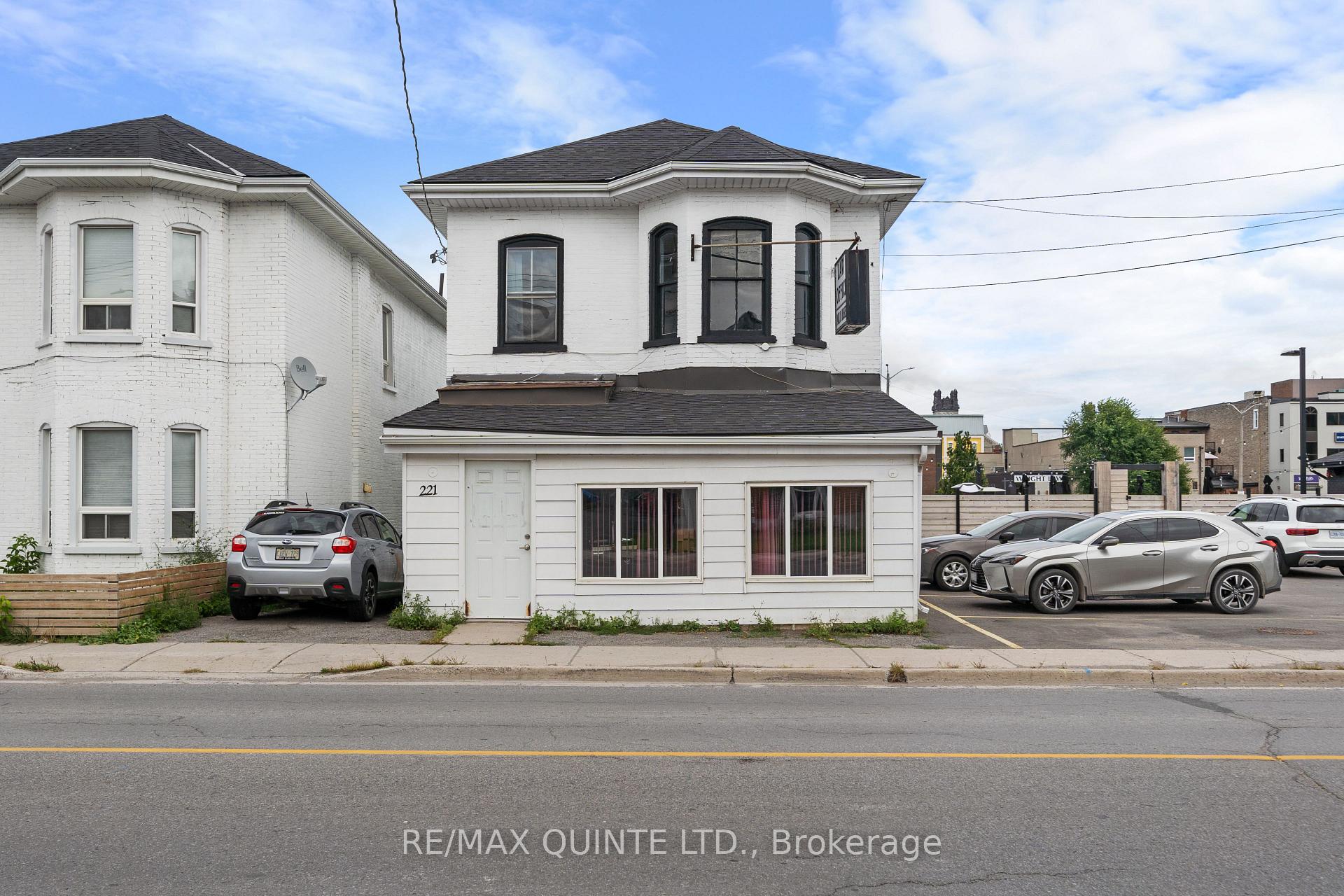 Photo 2 of 221 Coleman Street, Belleville, Belleville Ward — HOMEH