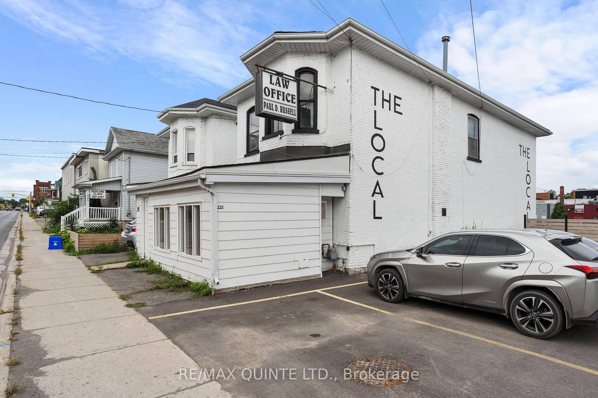 Photo 4 of 221 Coleman Street, Belleville, Belleville Ward — HOMEH
