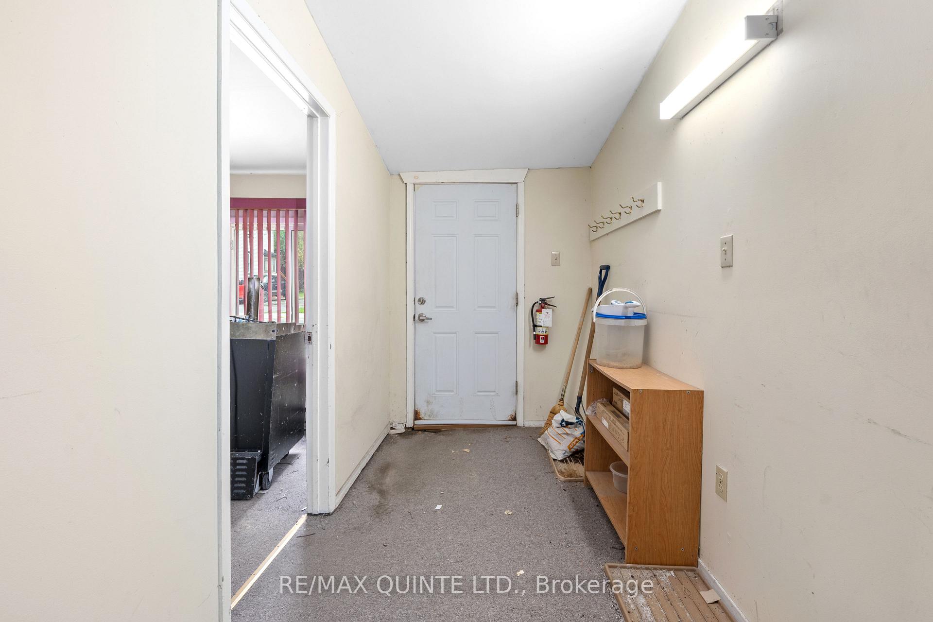 Photo 6 of 221 Coleman Street, Belleville, Belleville Ward — HOMEH