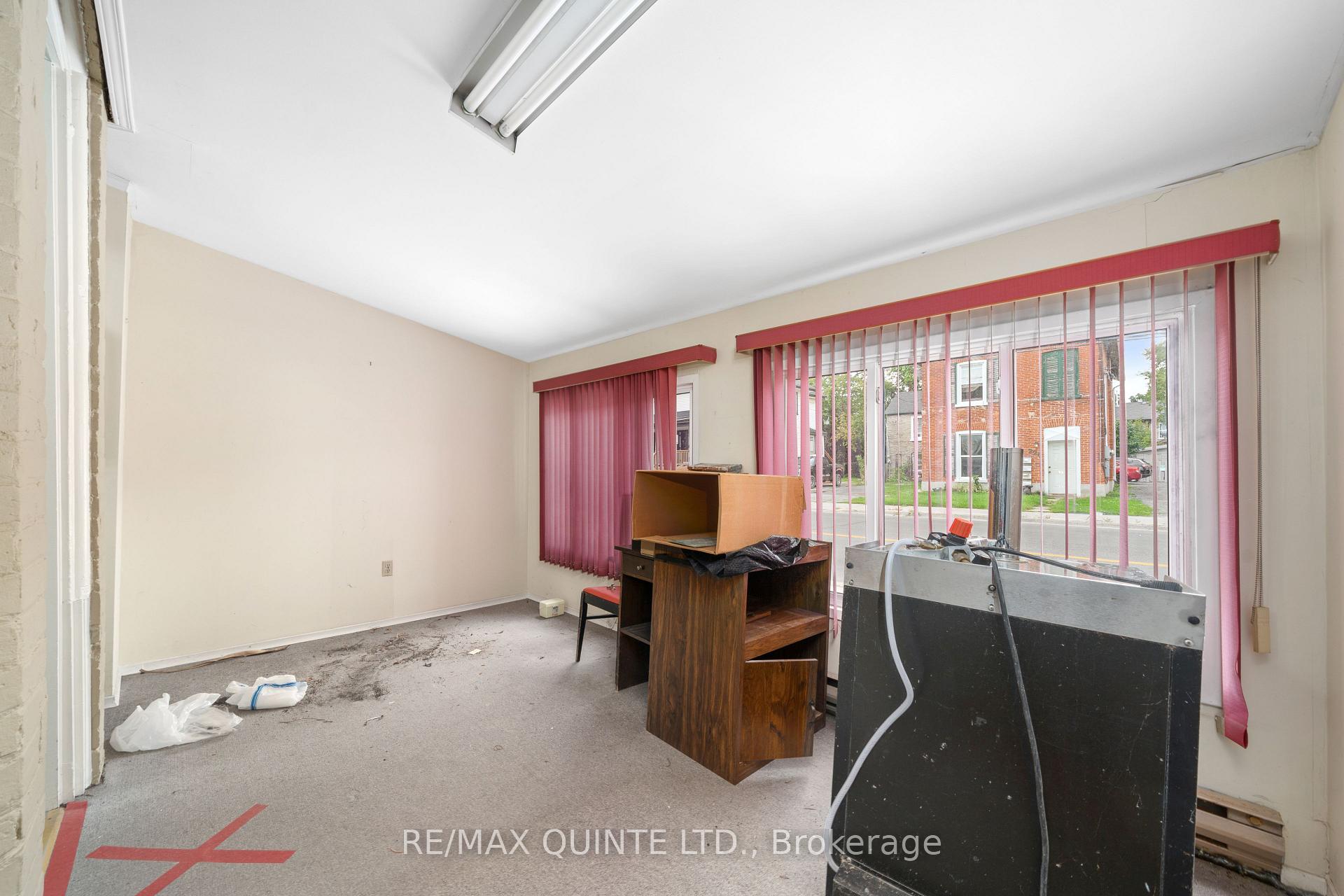 Photo 8 of 221 Coleman Street, Belleville, Belleville Ward — HOMEH