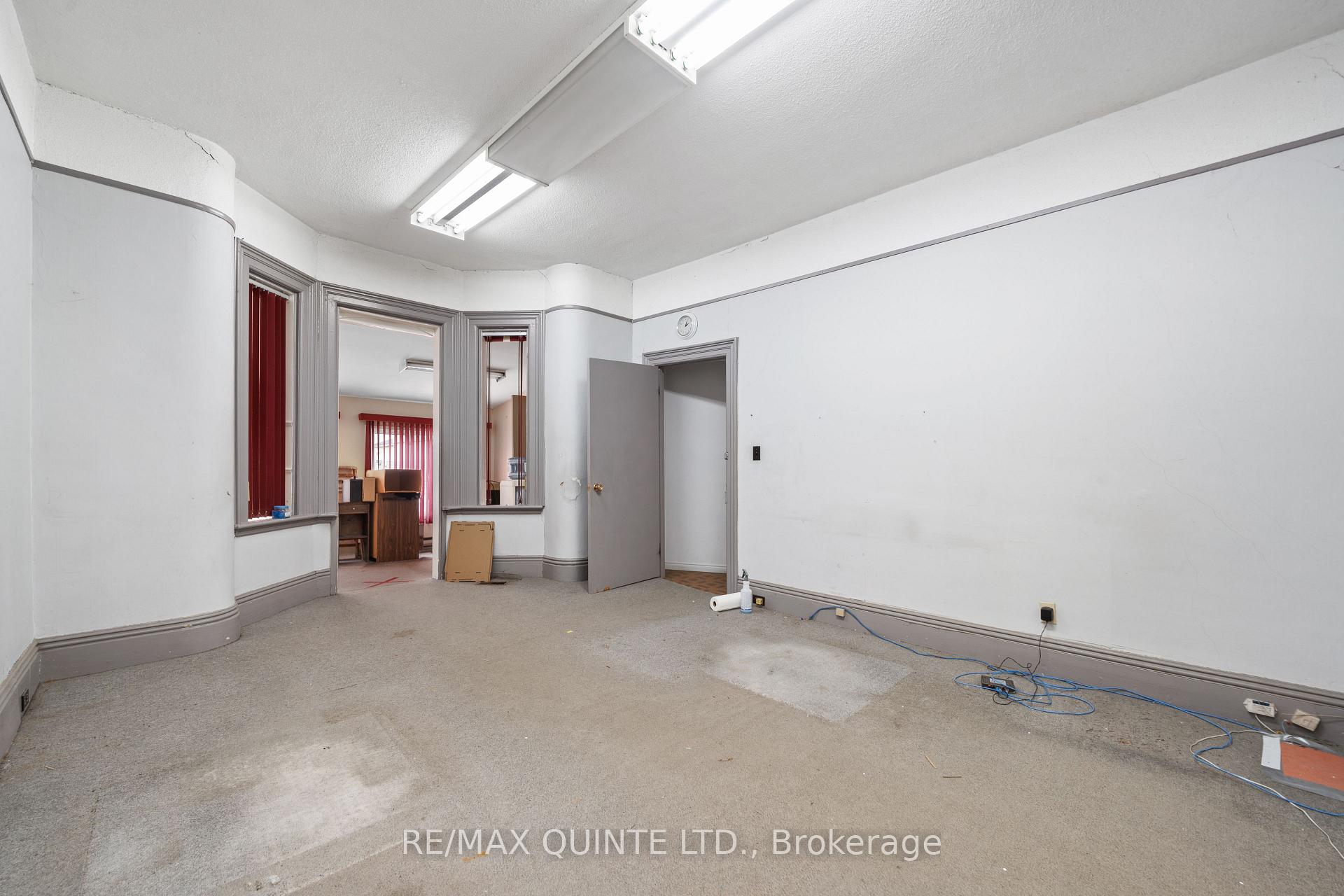 Photo 11 of 221 Coleman Street, Belleville, Belleville Ward — HOMEH