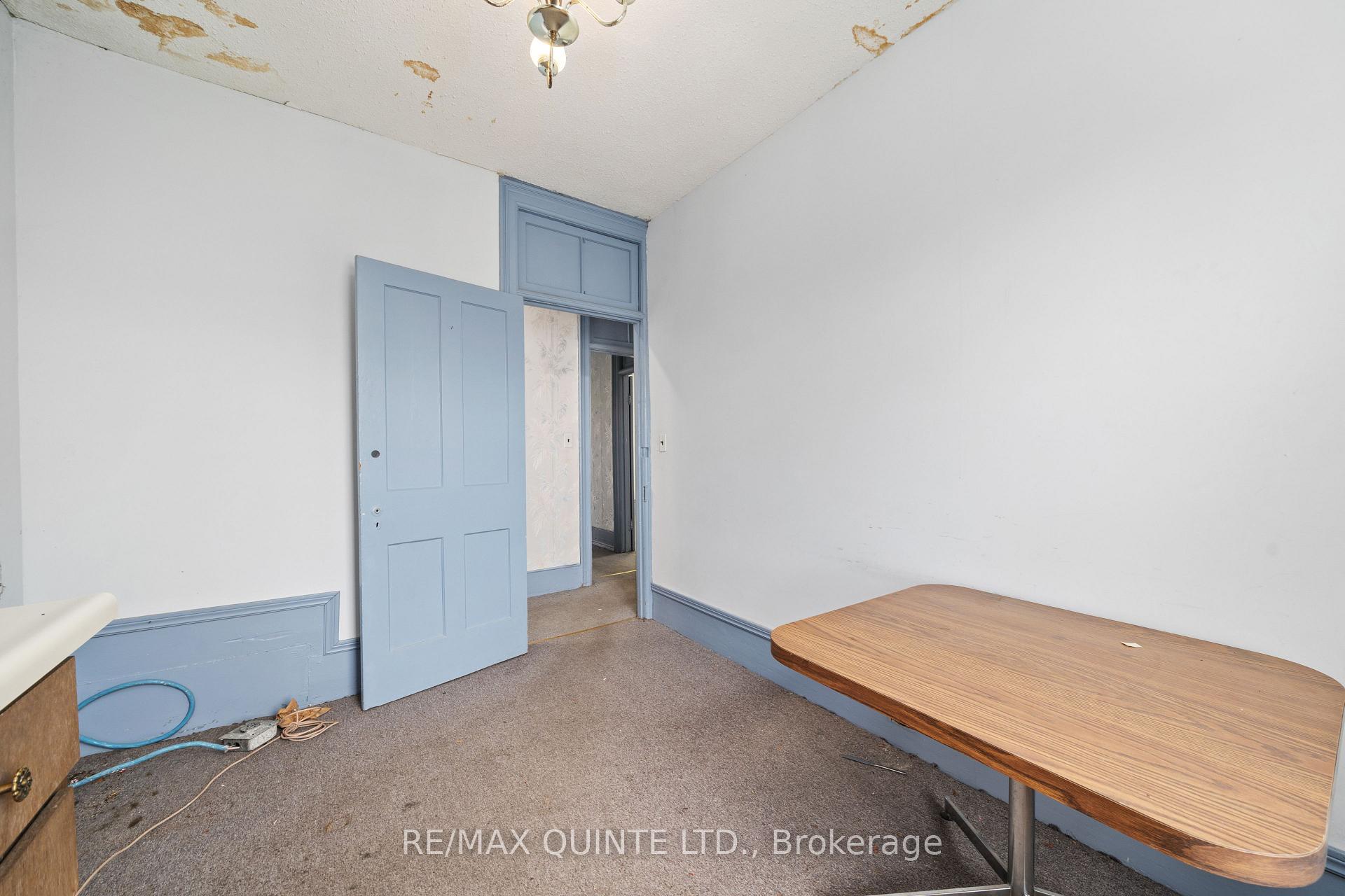 Photo 33 of 221 Coleman Street, Belleville, Belleville Ward — HOMEH