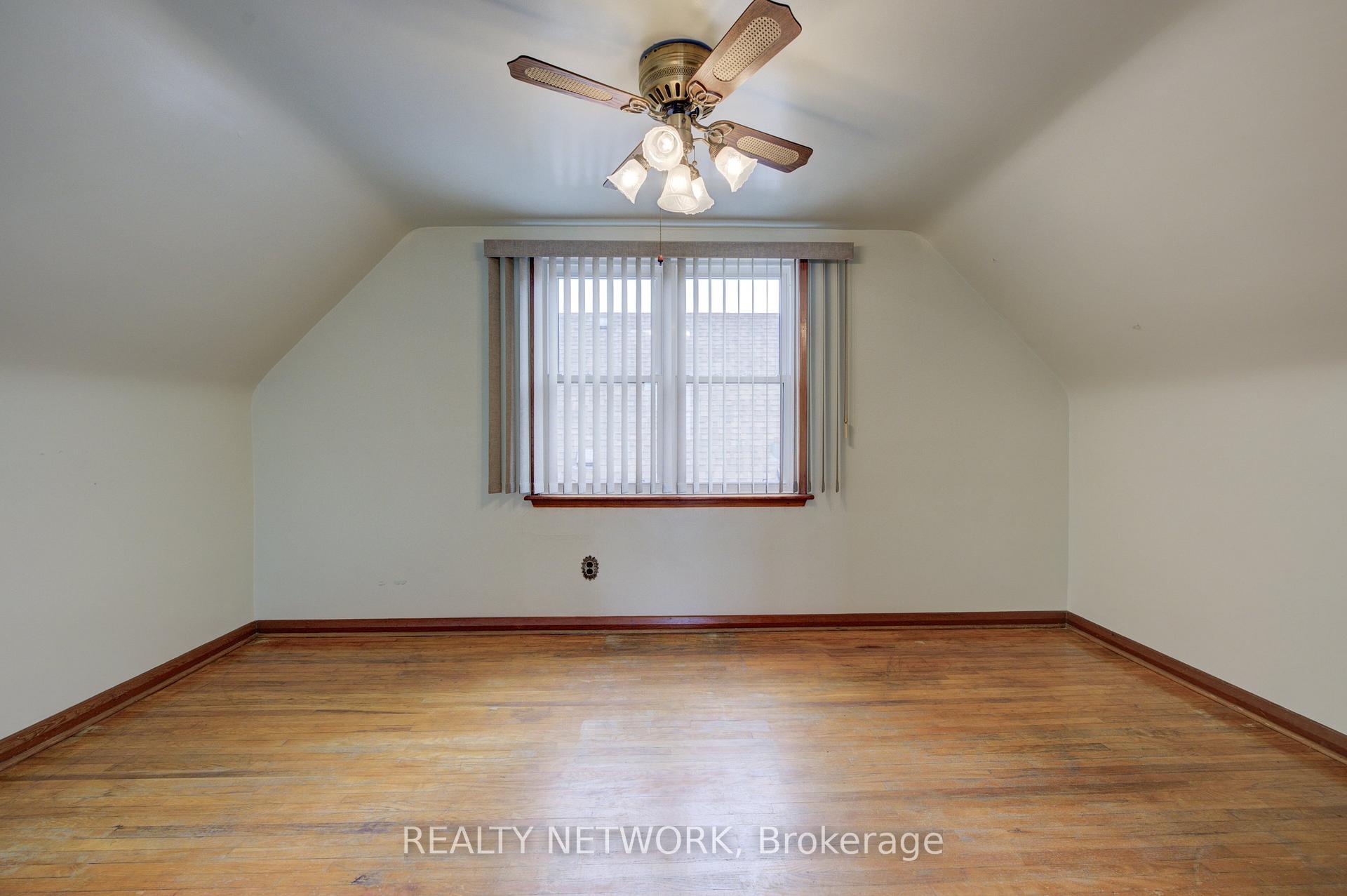 Photo 13 of 22 East 44th Street, Hamilton, Sunninghill — HOMEH