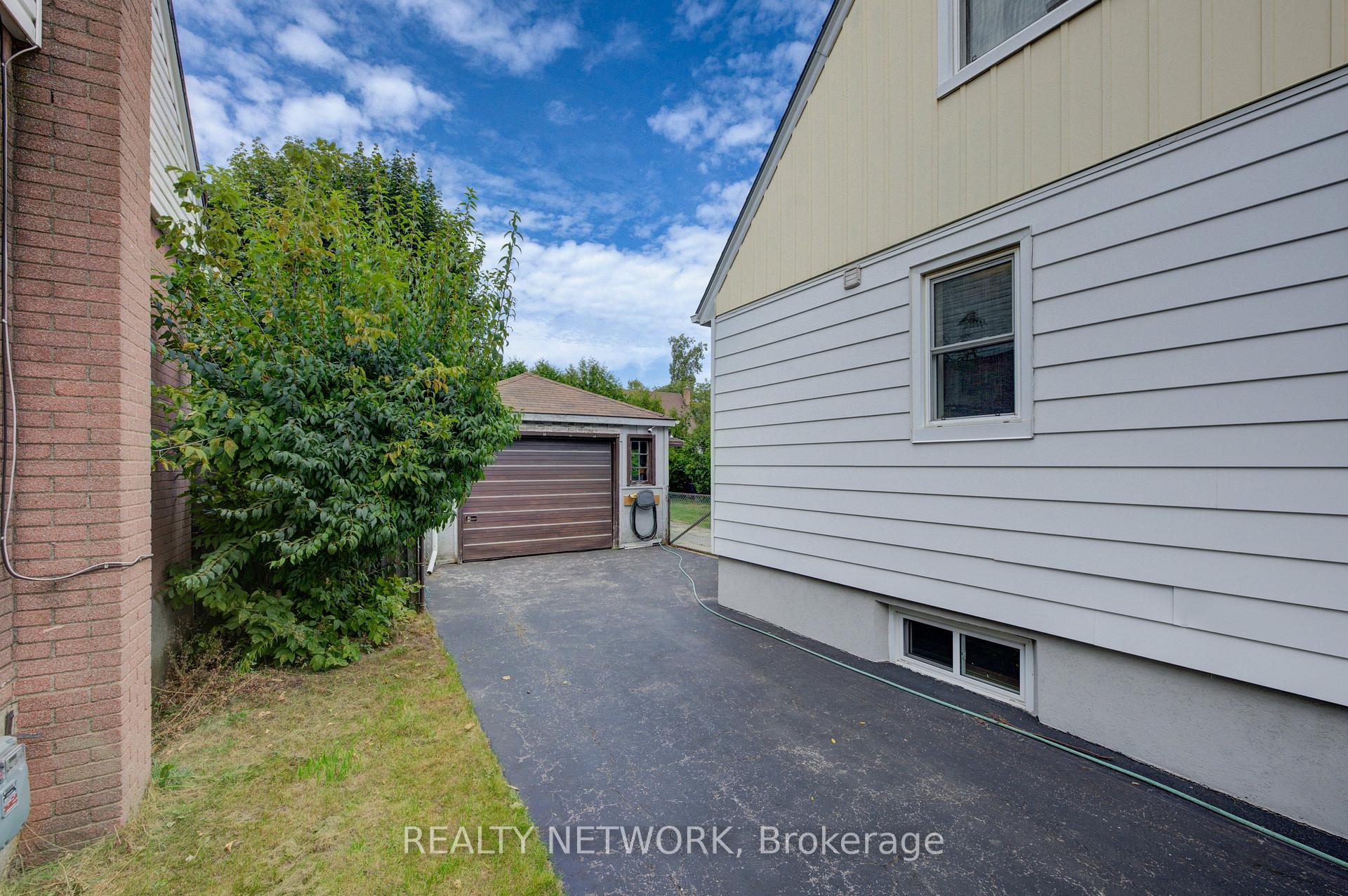 Photo 19 of 22 East 44th Street, Hamilton, Sunninghill — HOMEH
