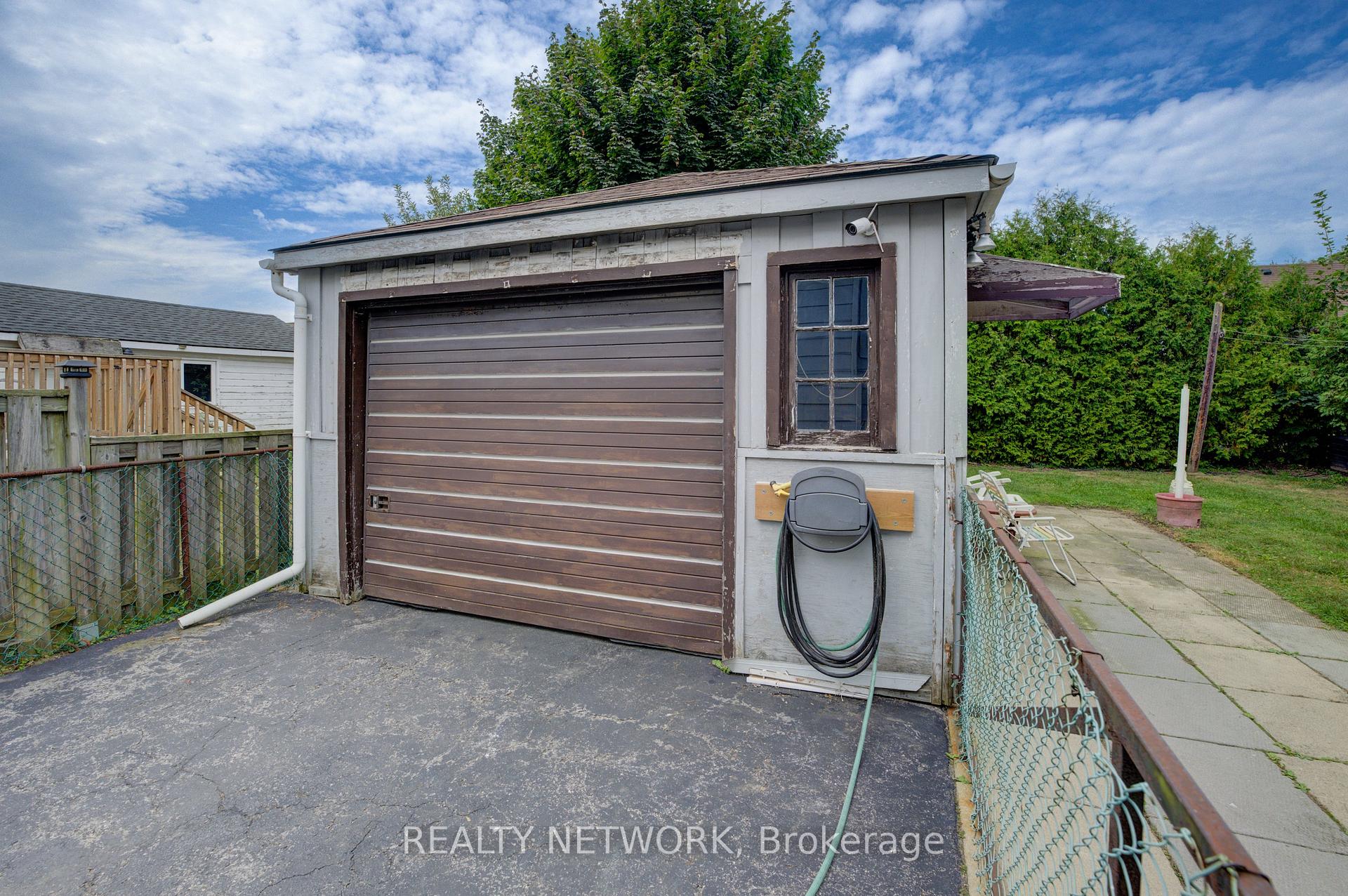 Photo 20 of 22 East 44th Street, Hamilton, Sunninghill — HOMEH