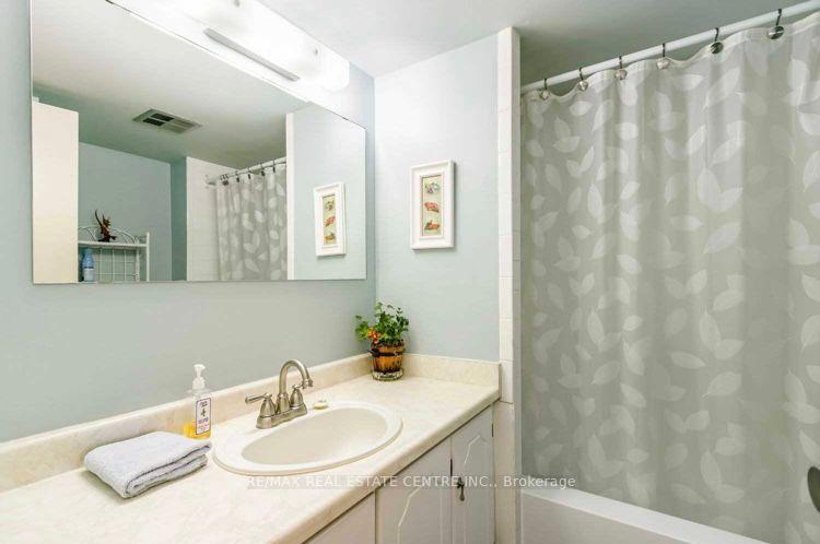 Photo 14 of Unit 301, 55 William Street E, Oshawa, O'Neill — HOMEH