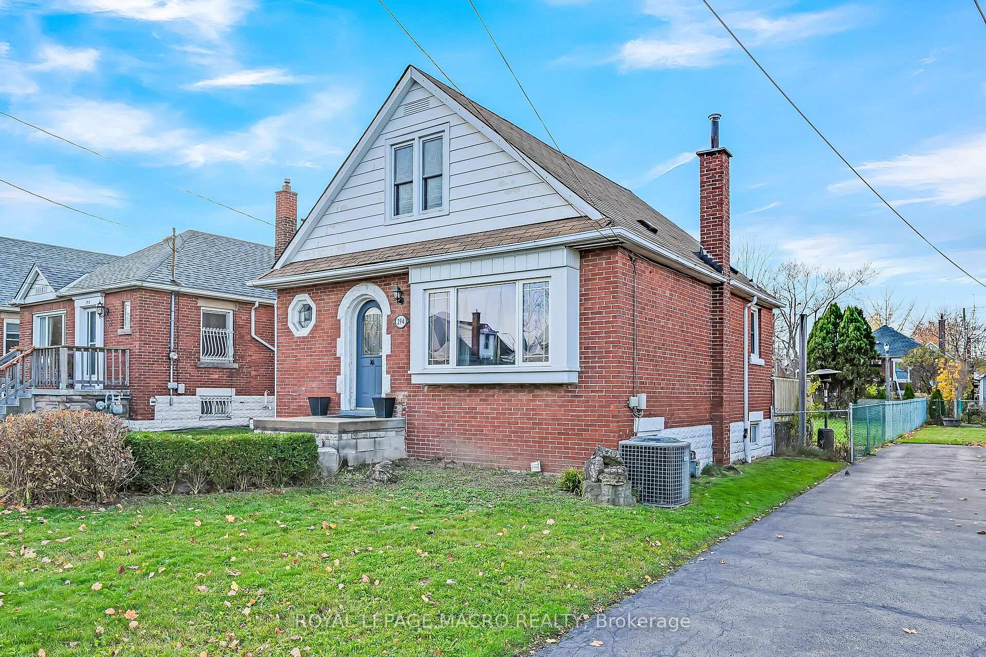 Photo 3 of 294 East 18th Street, Hamilton, Inch Park — HOMEH