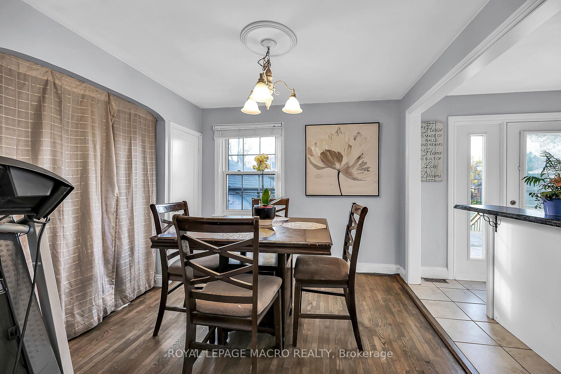 Photo 11 of 294 East 18th Street, Hamilton, Inch Park — HOMEH