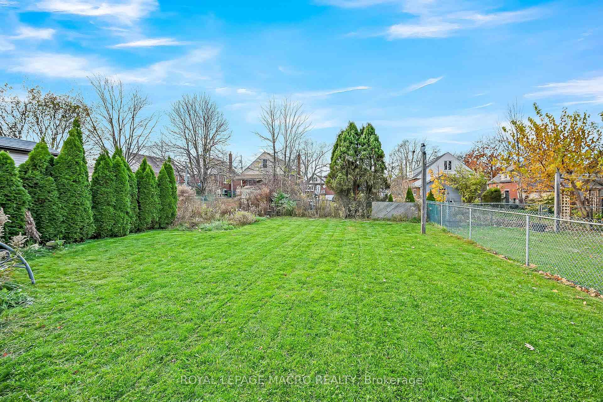 Photo 32 of 294 East 18th Street, Hamilton, Inch Park — HOMEH