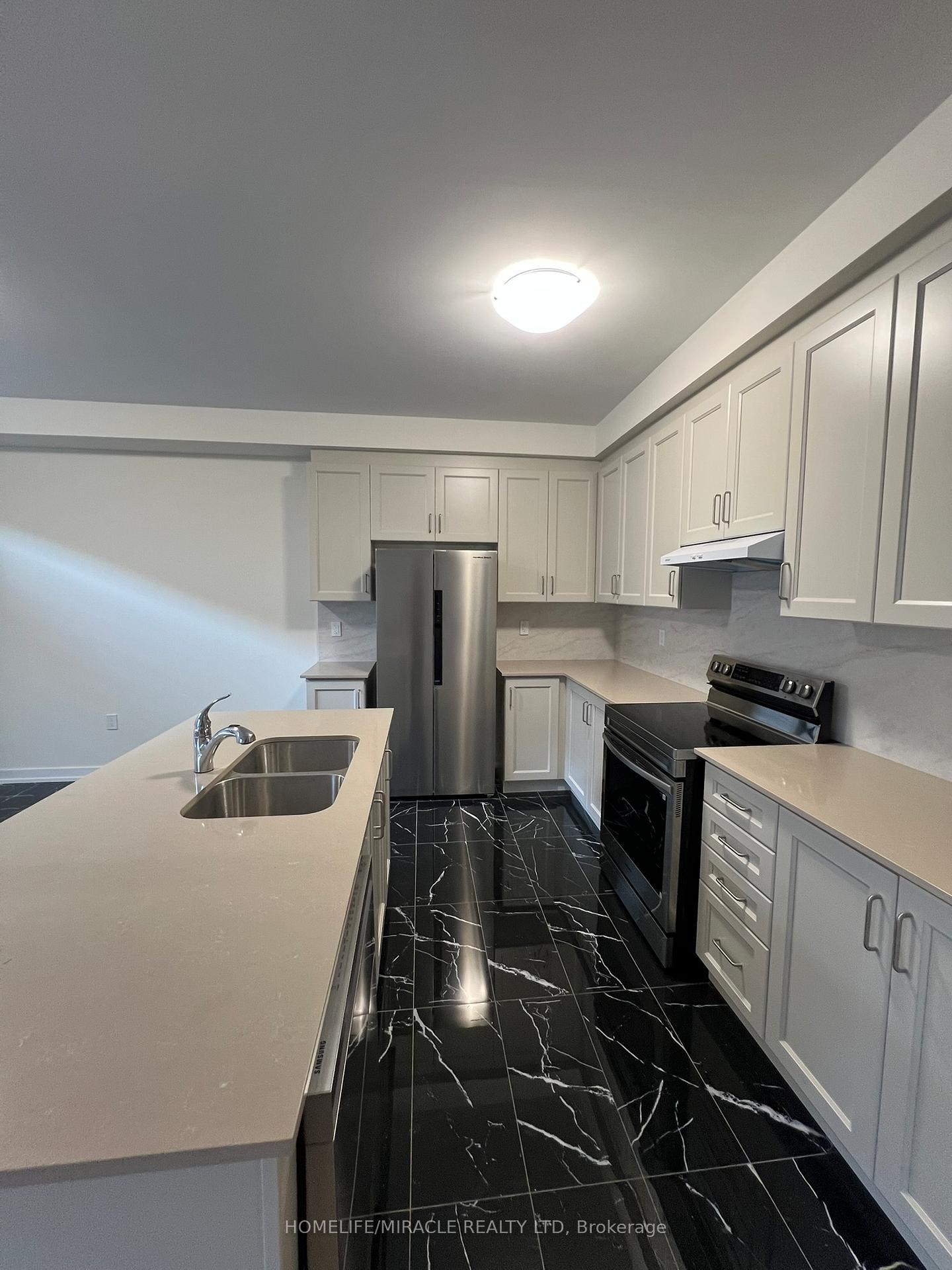 Photo 12 of 23 Stanley Leitch Drive, Erin, Rural Erin — HOMEH