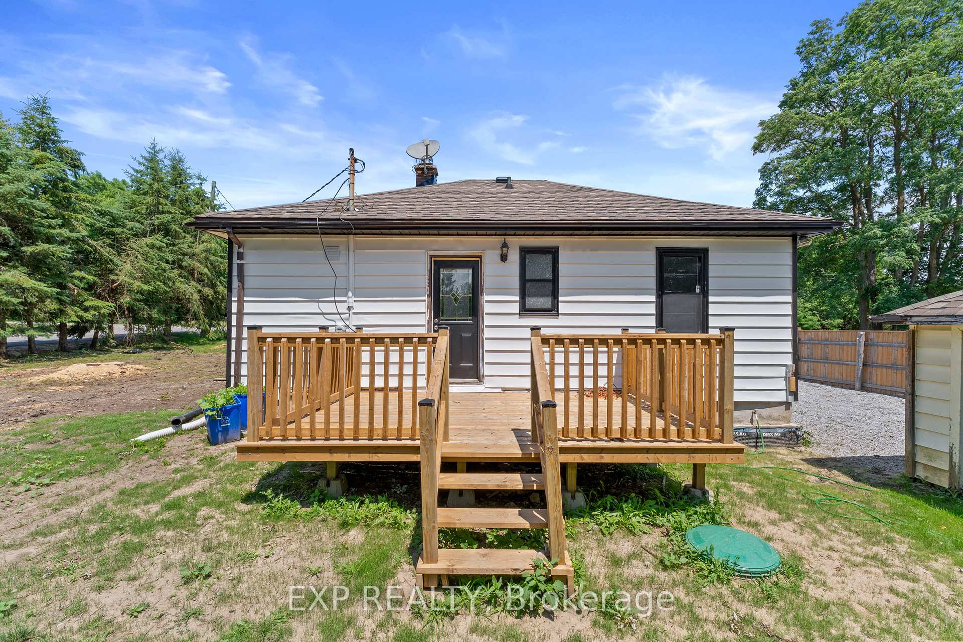 Photo 25 of 16218 Airport Road, Caledon, Caledon East — HOMEH