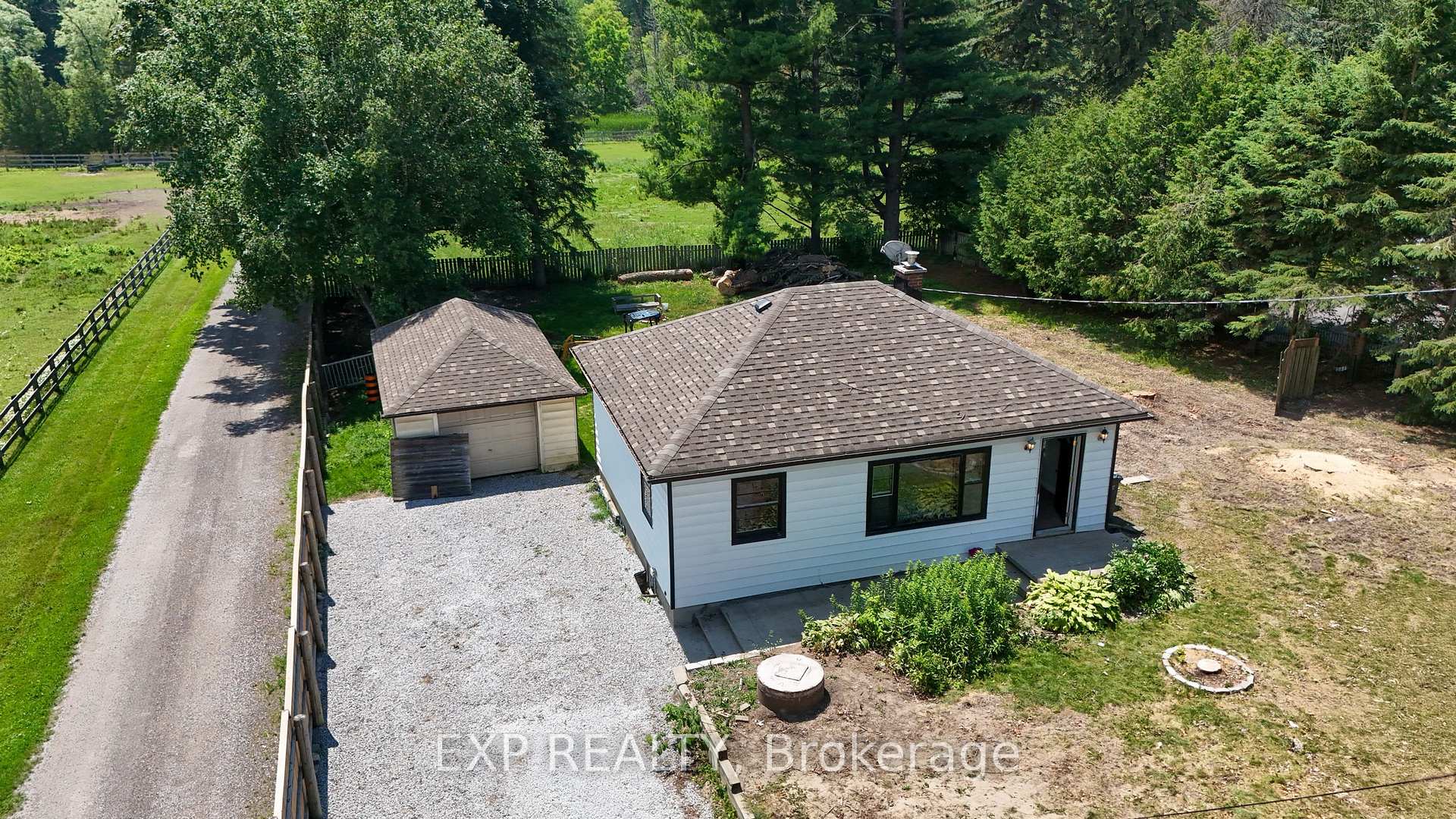 Photo 28 of 16218 Airport Road, Caledon, Caledon East — HOMEH