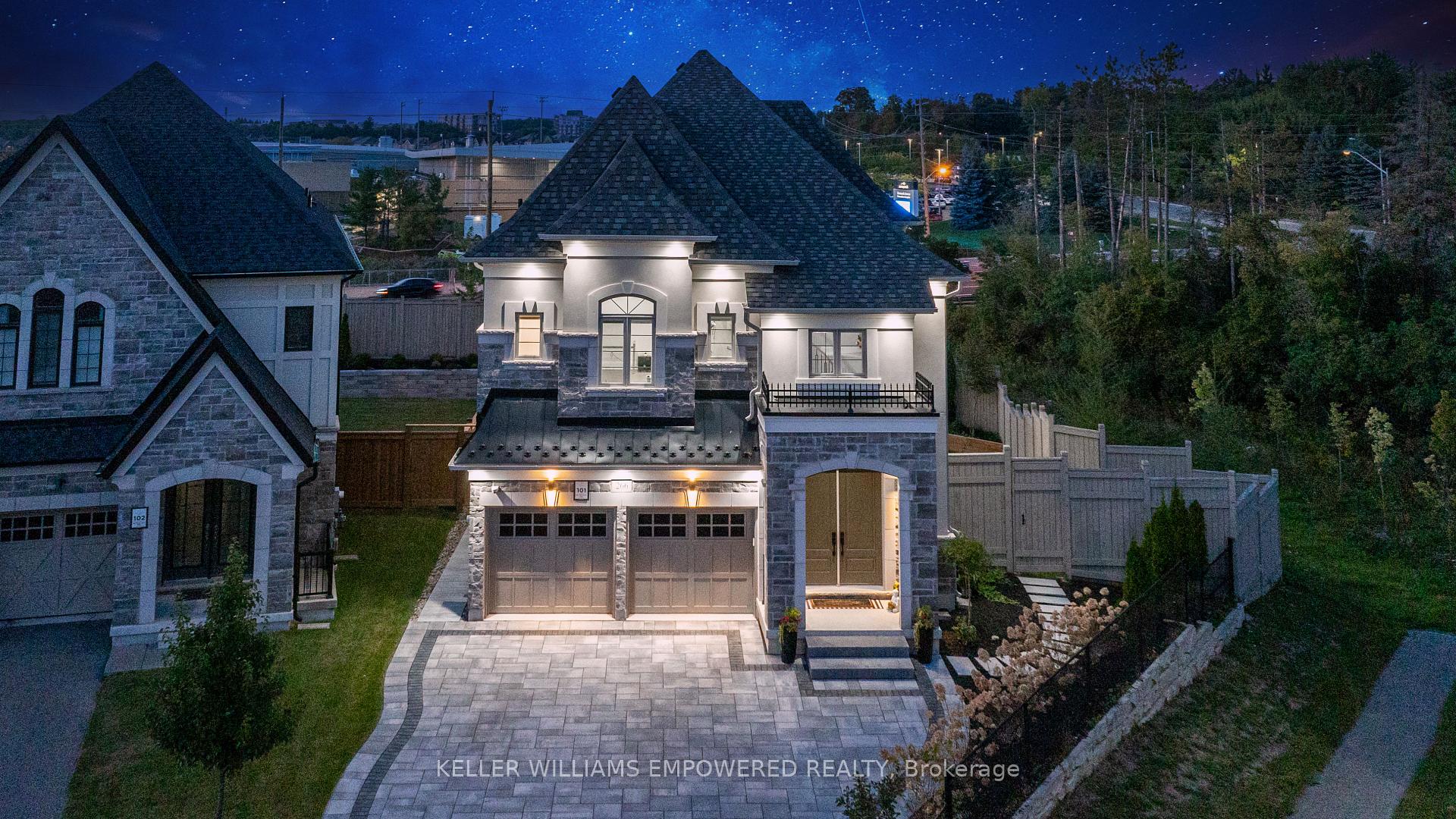 Front of 266 Touch Gold Crescent