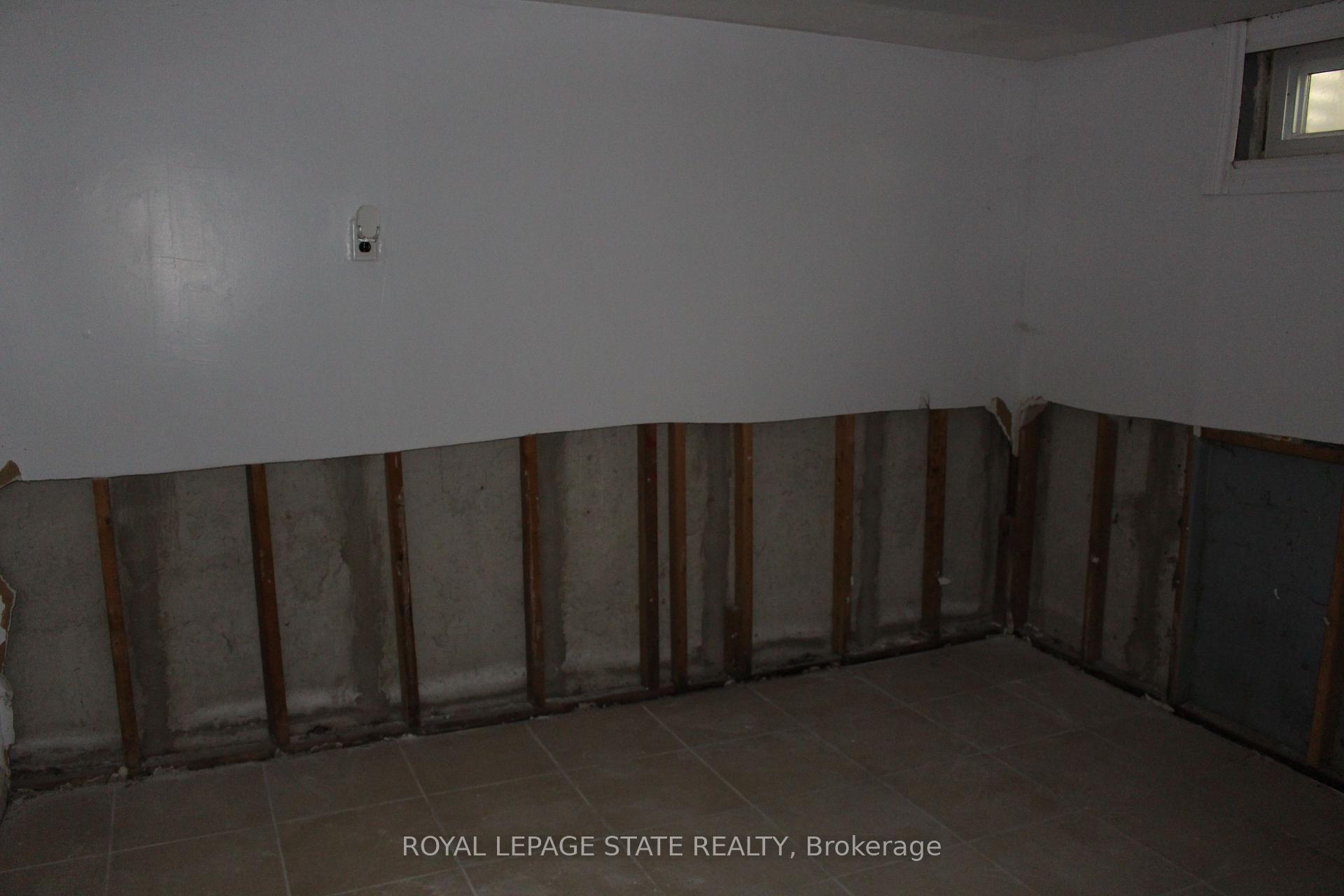Photo 21 of 23 Horning Drive, Hamilton, Fessenden — HOMEH