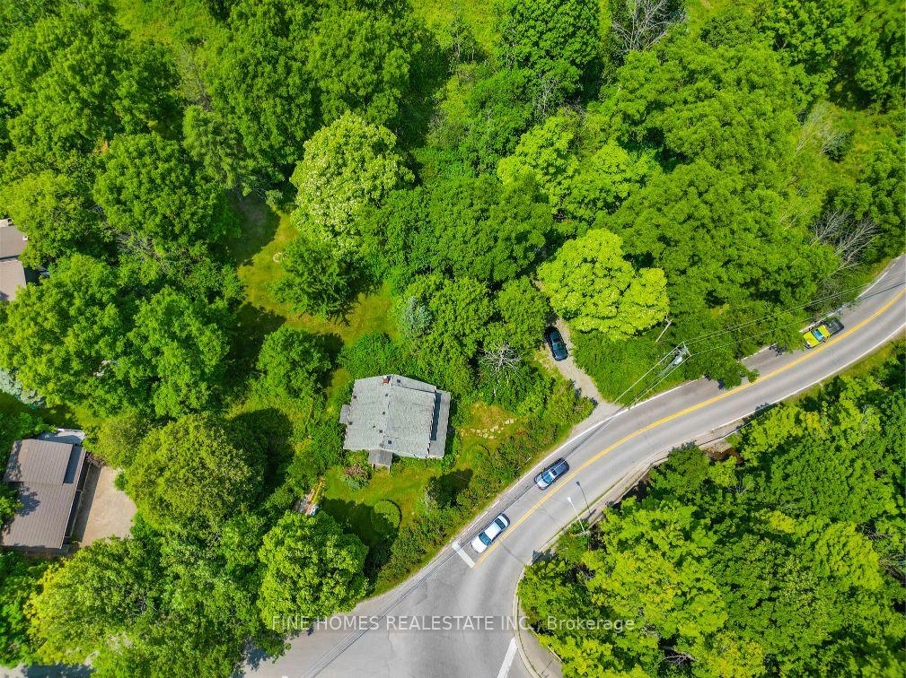 Photo 2 of 671 Lions Club Road, Hamilton, Rural Ancaster — HOMEH