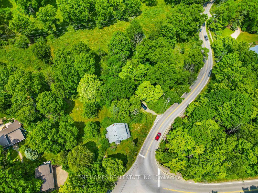 Photo 7 of 671 Lions Club Road, Hamilton, Rural Ancaster — HOMEH