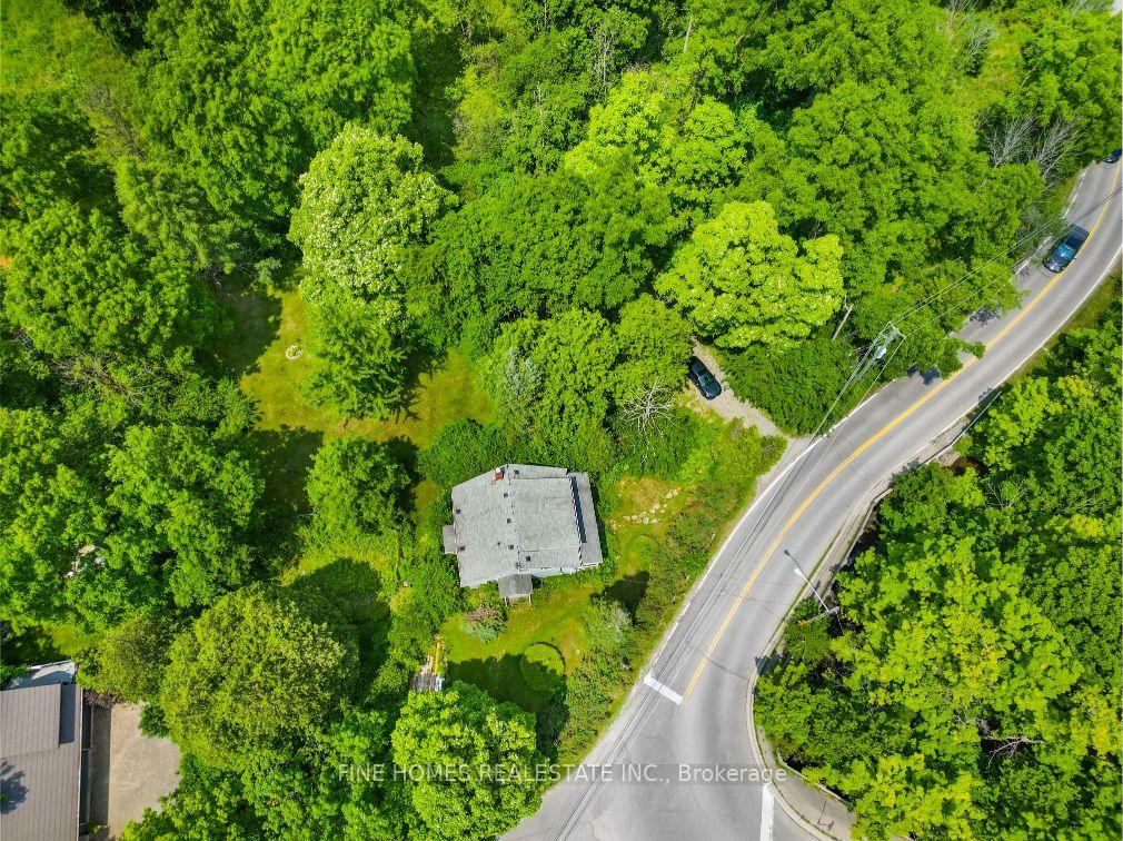 Photo 8 of 671 Lions Club Road, Hamilton, Rural Ancaster — HOMEH