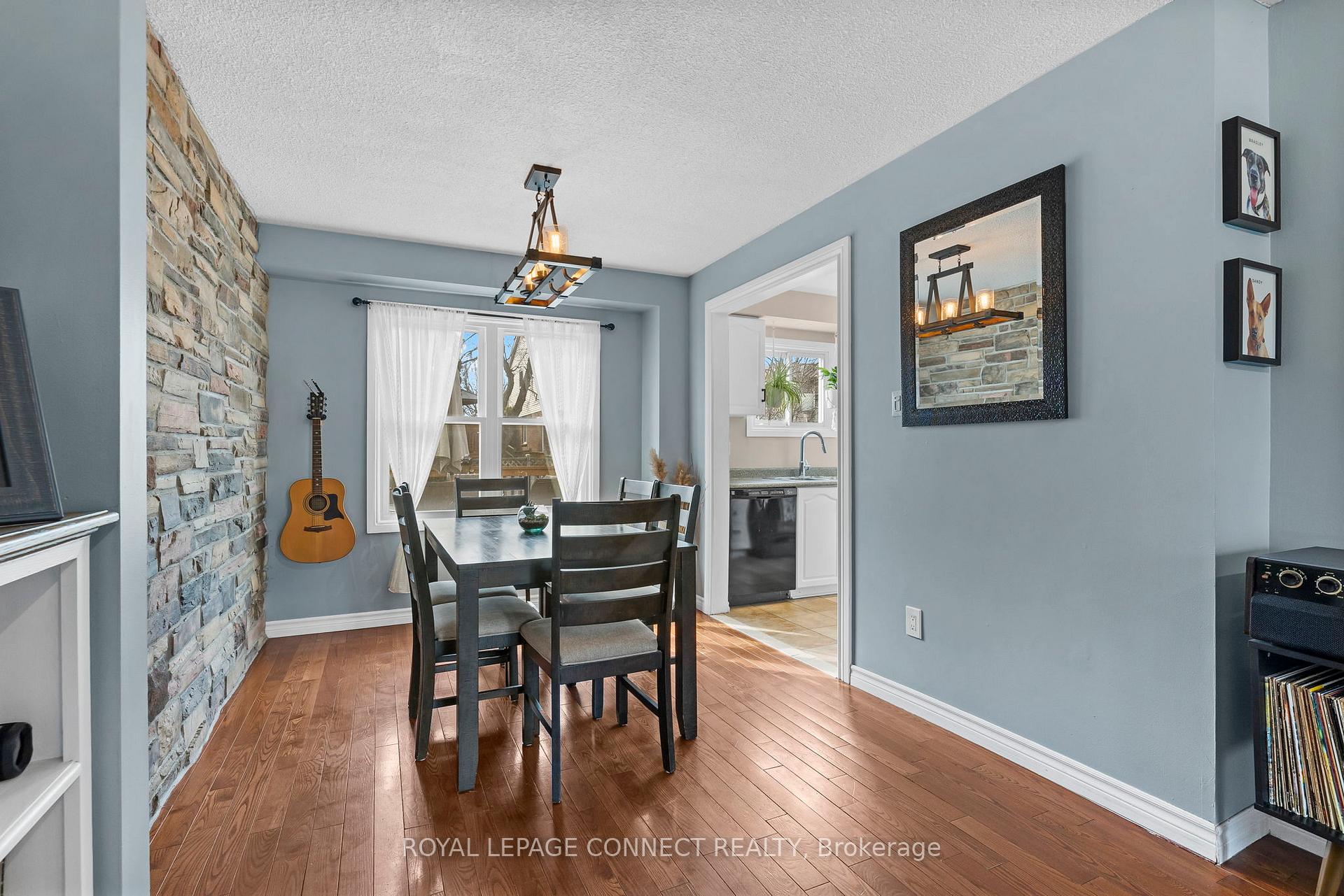 Photo 7 of 15 Patterson Crescent, Ajax, Central — HOMEH