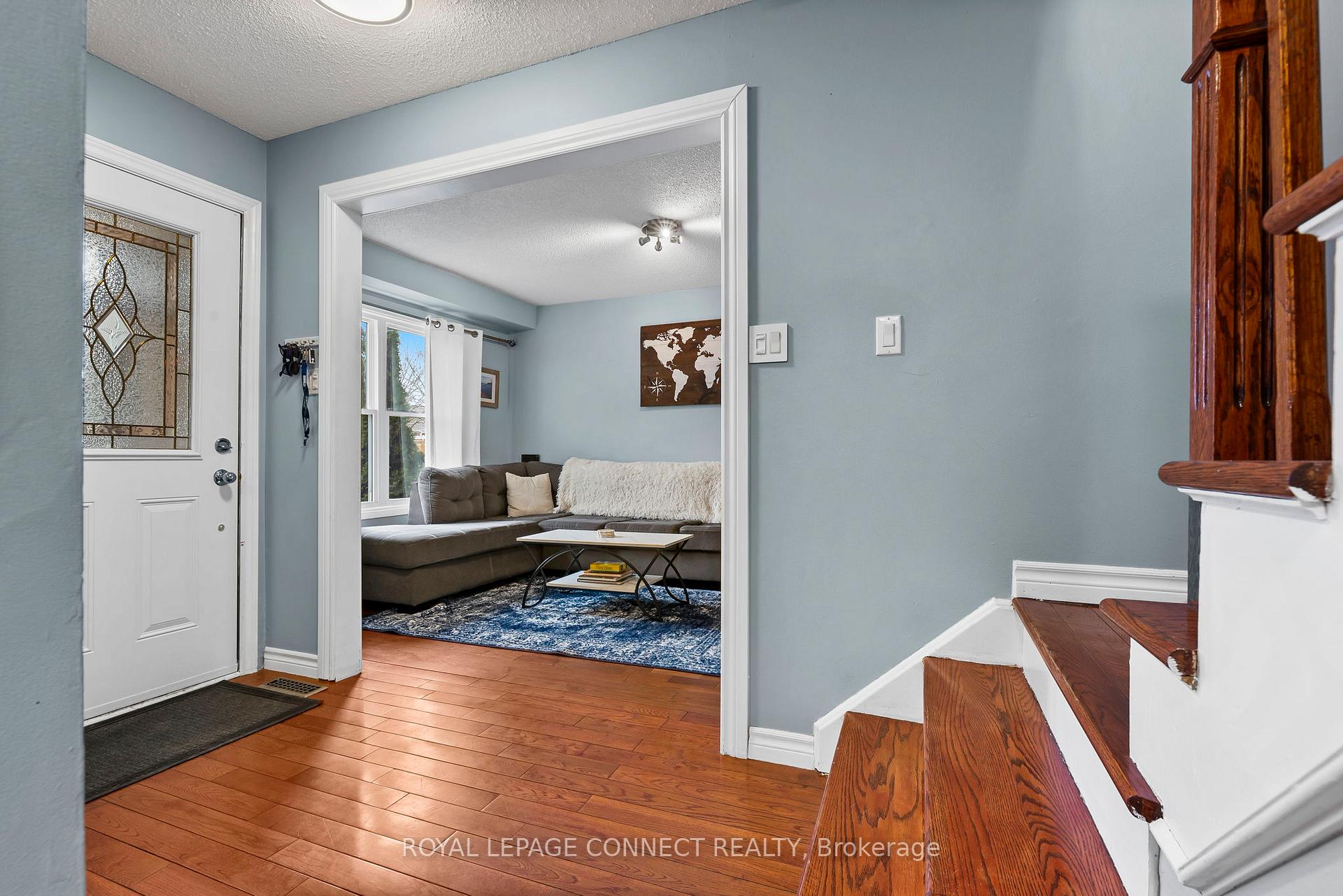 Photo 16 of 15 Patterson Crescent, Ajax, Central — HOMEH