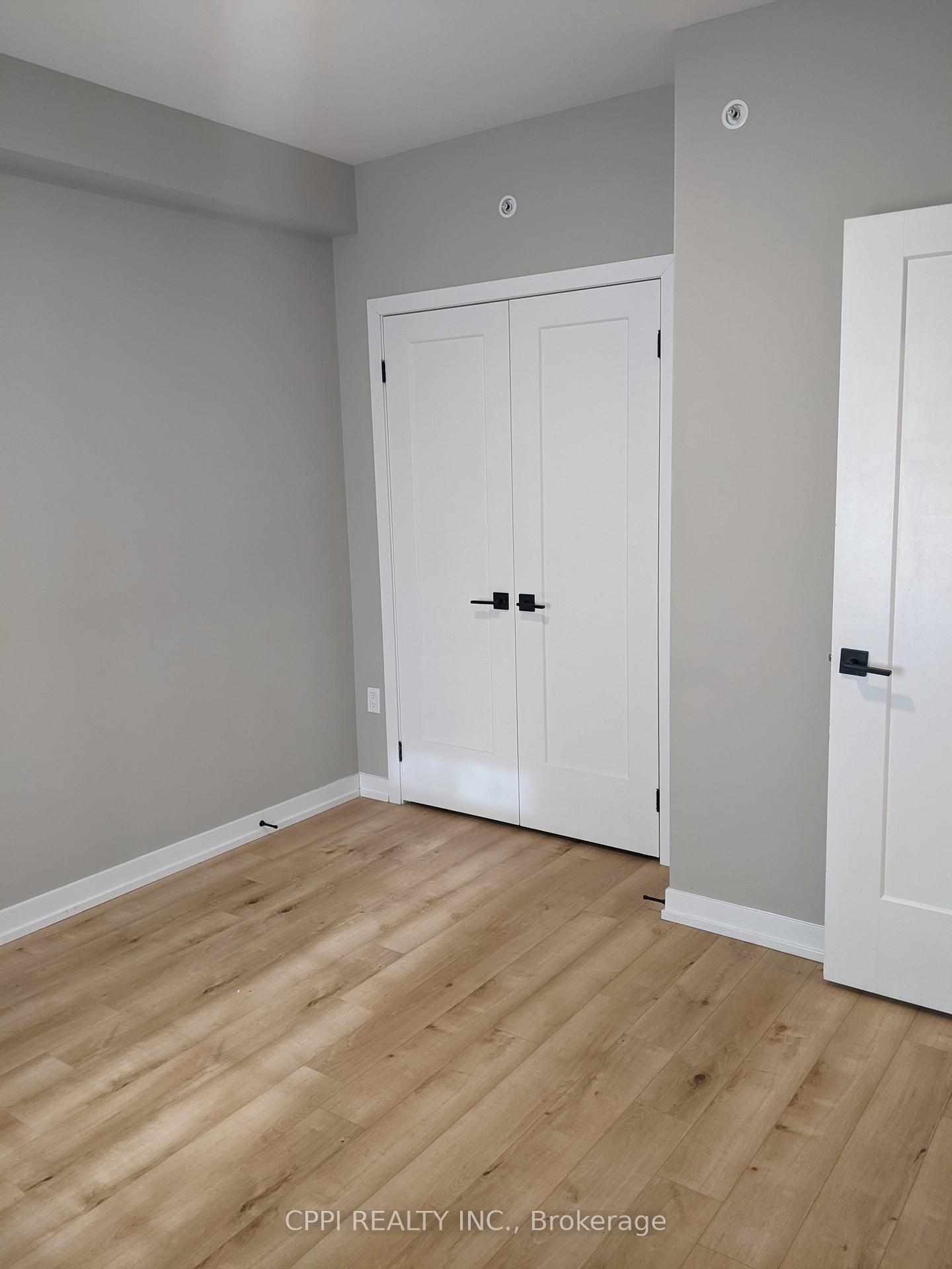 Photo 5 of Unit 503, 70 King Street E, Oshawa, Central — HOMEH