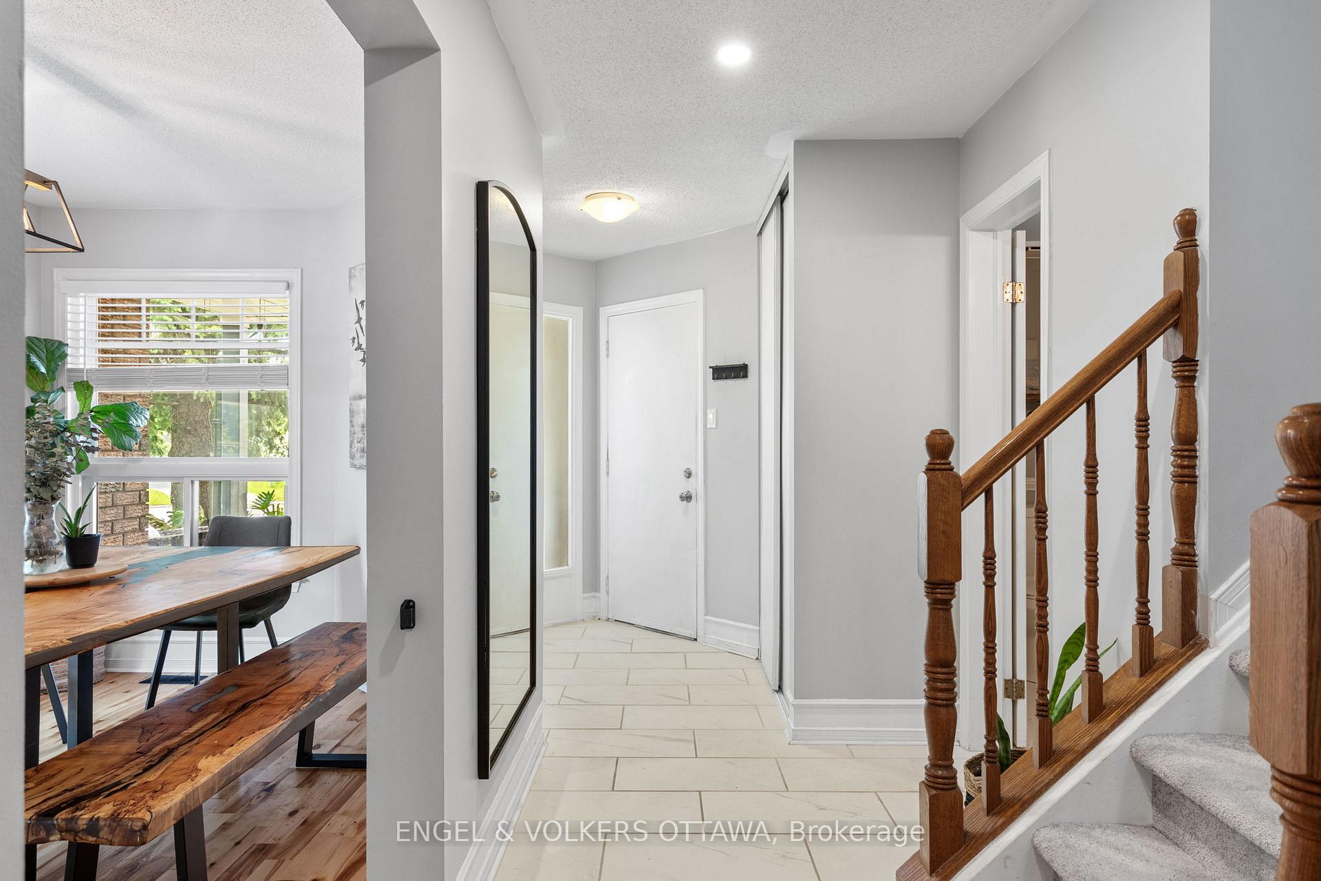 Photo 7 of 92 Markland Crescent, Ottawa, Barrhaven East — HOMEH