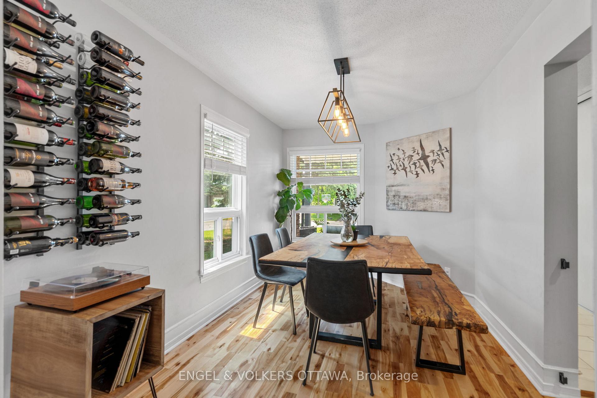 Photo 9 of 92 Markland Crescent, Ottawa, Barrhaven East — HOMEH
