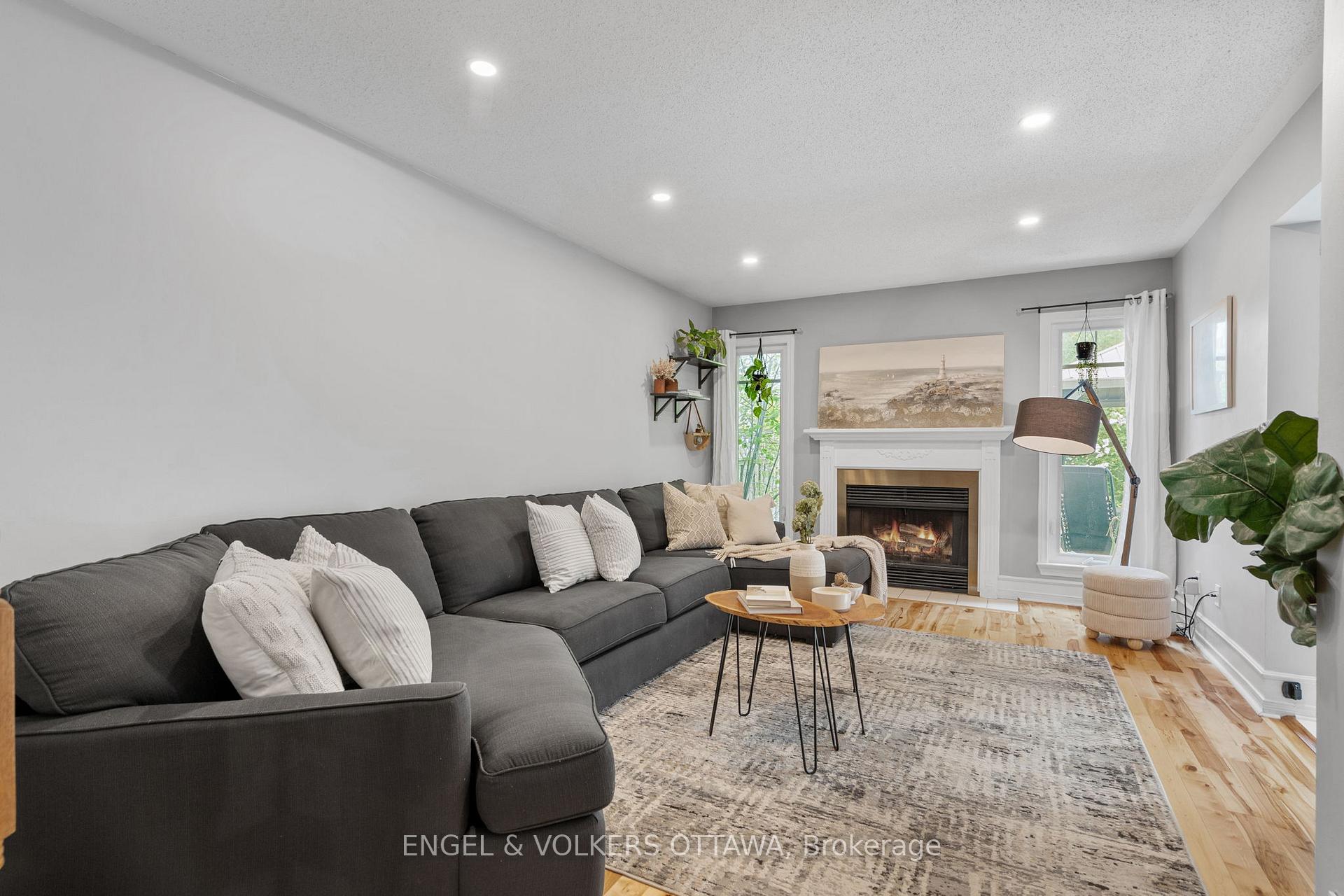 Photo 14 of 92 Markland Crescent, Ottawa, Barrhaven East — HOMEH
