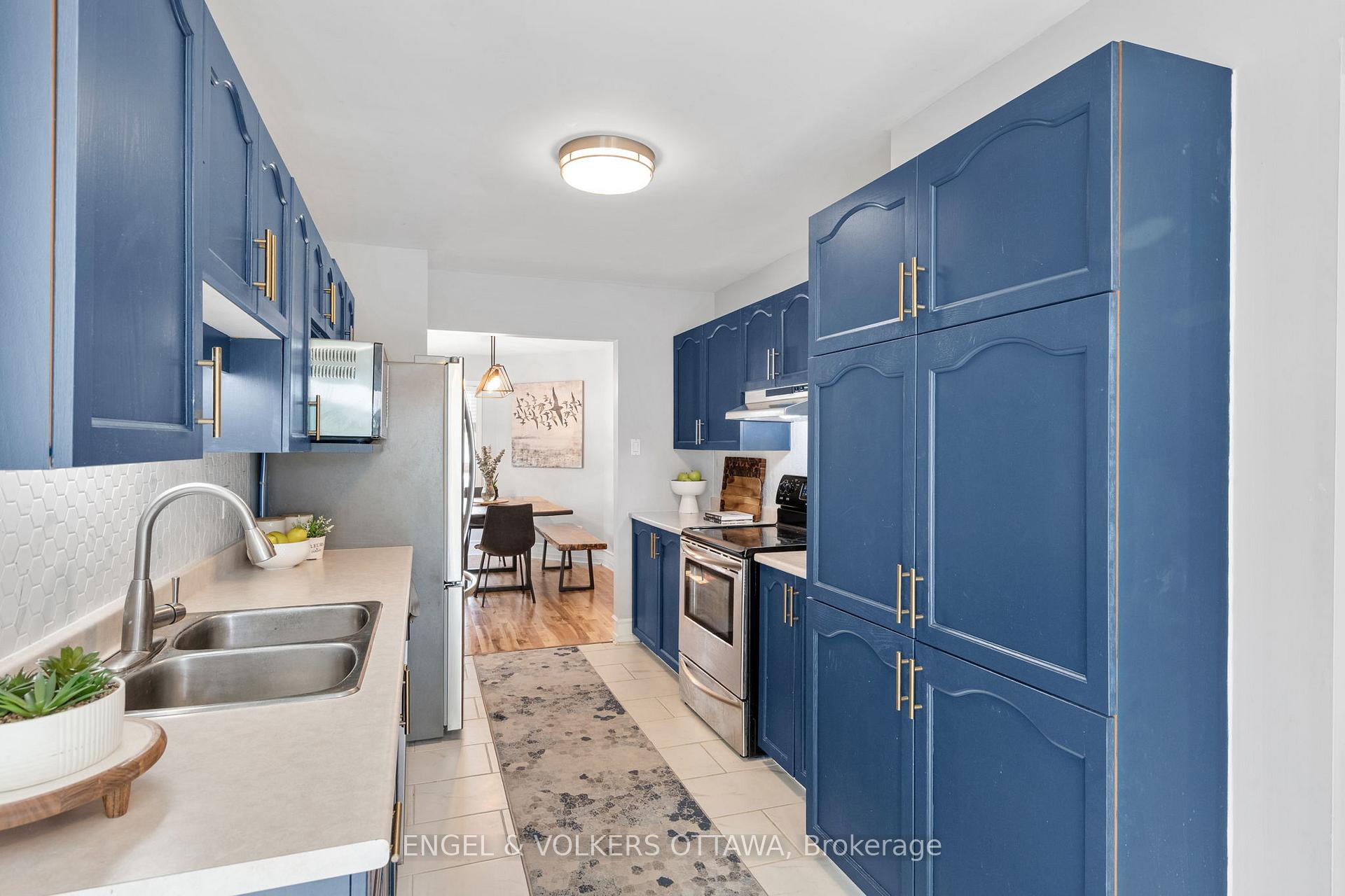 Photo 16 of 92 Markland Crescent, Ottawa, Barrhaven East — HOMEH